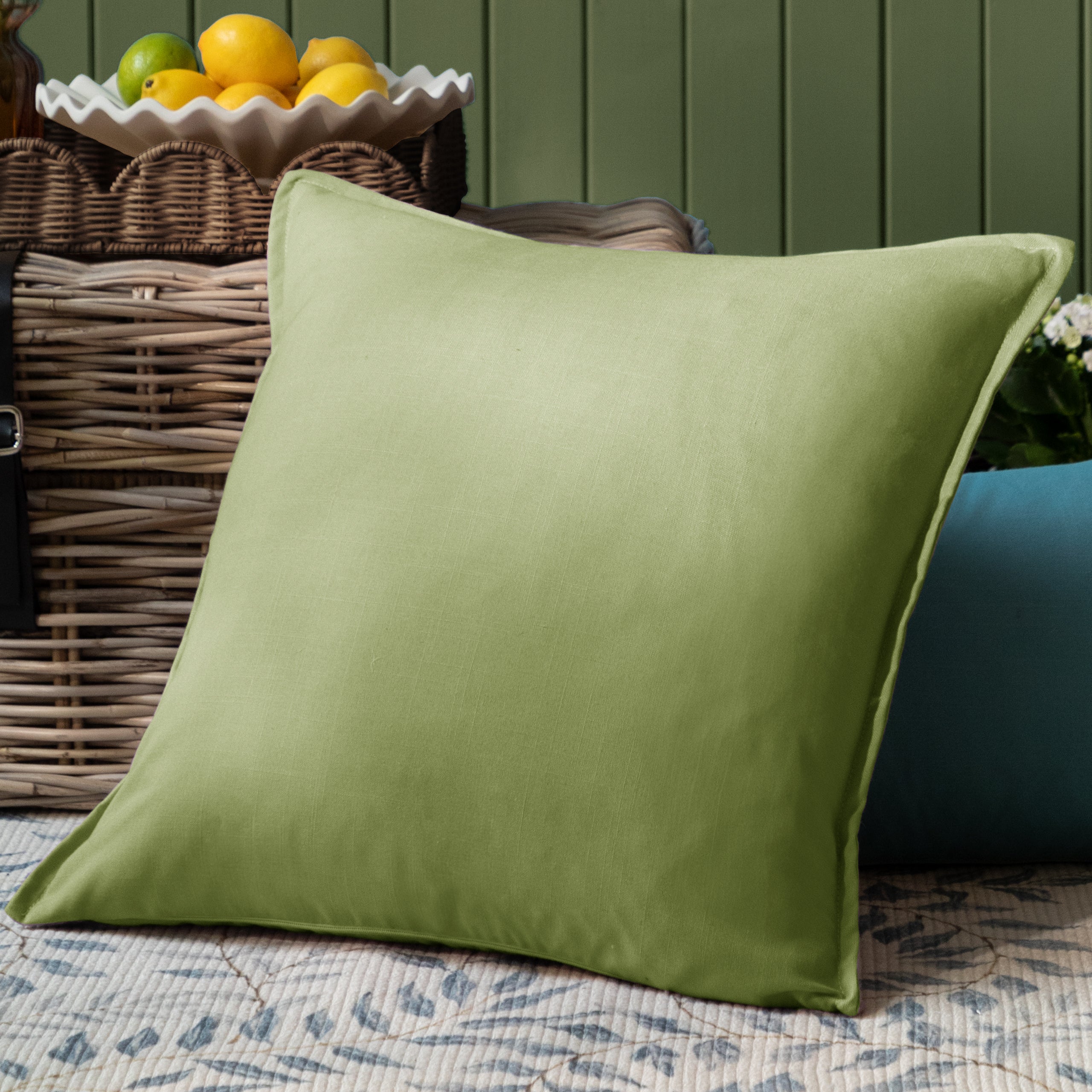 Alfresco Outdoor Square Oxford Cushion