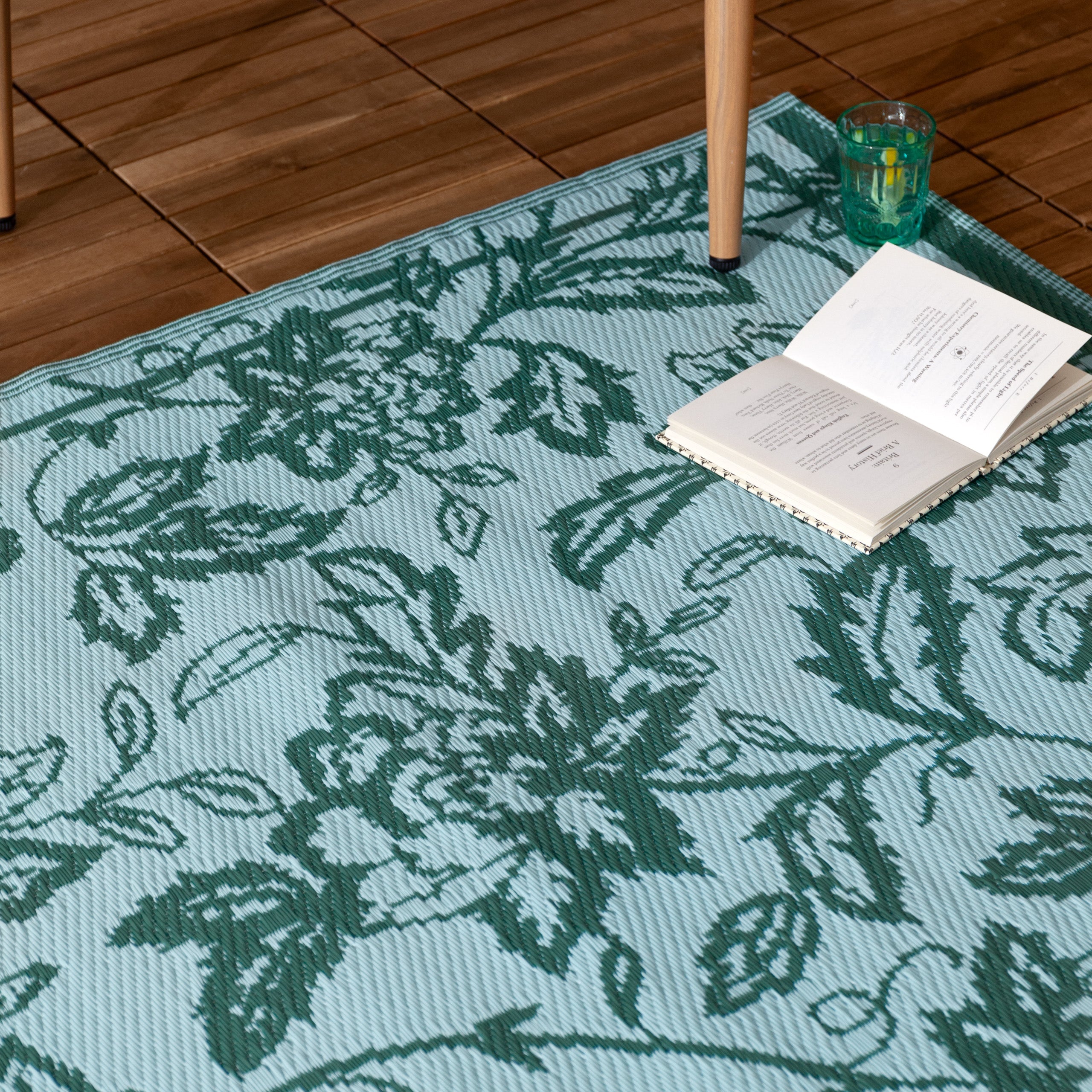 Anemone Woven Jacquard Outdoor Rug