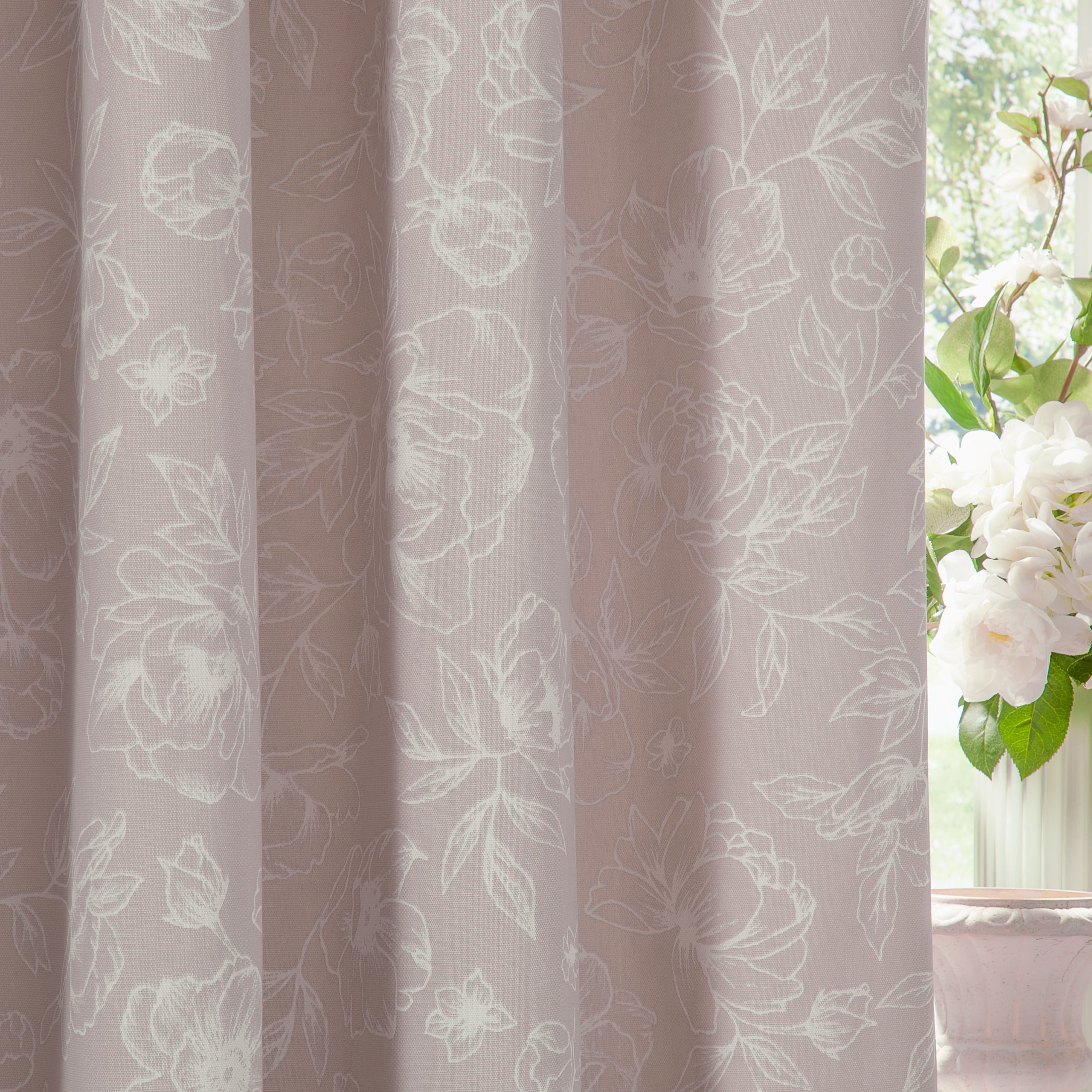 Bella Floral 100% Cotton Lined Eyelet Curtains