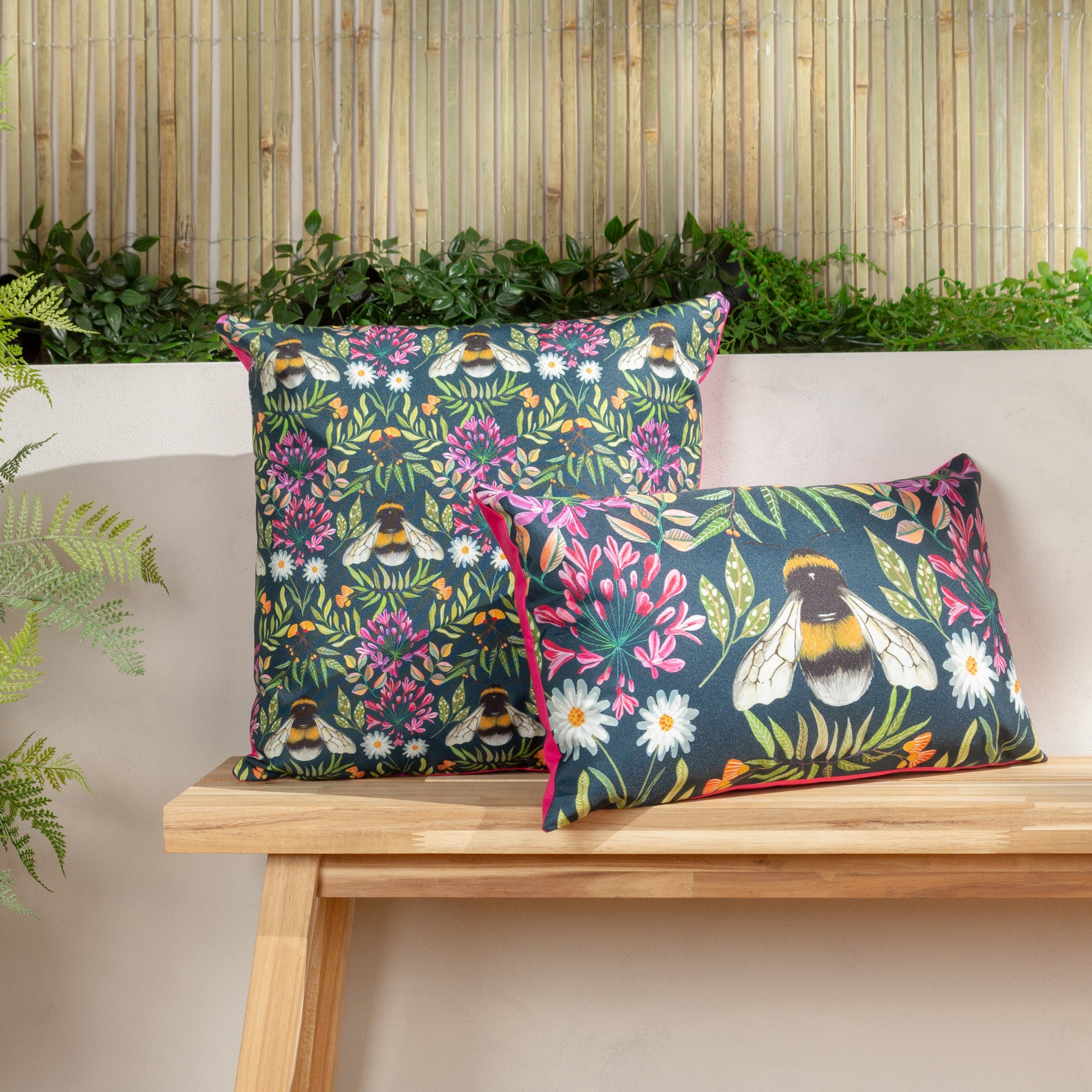 House of Bloom Zinnia Bee Rectangular Outdoor Cushion
