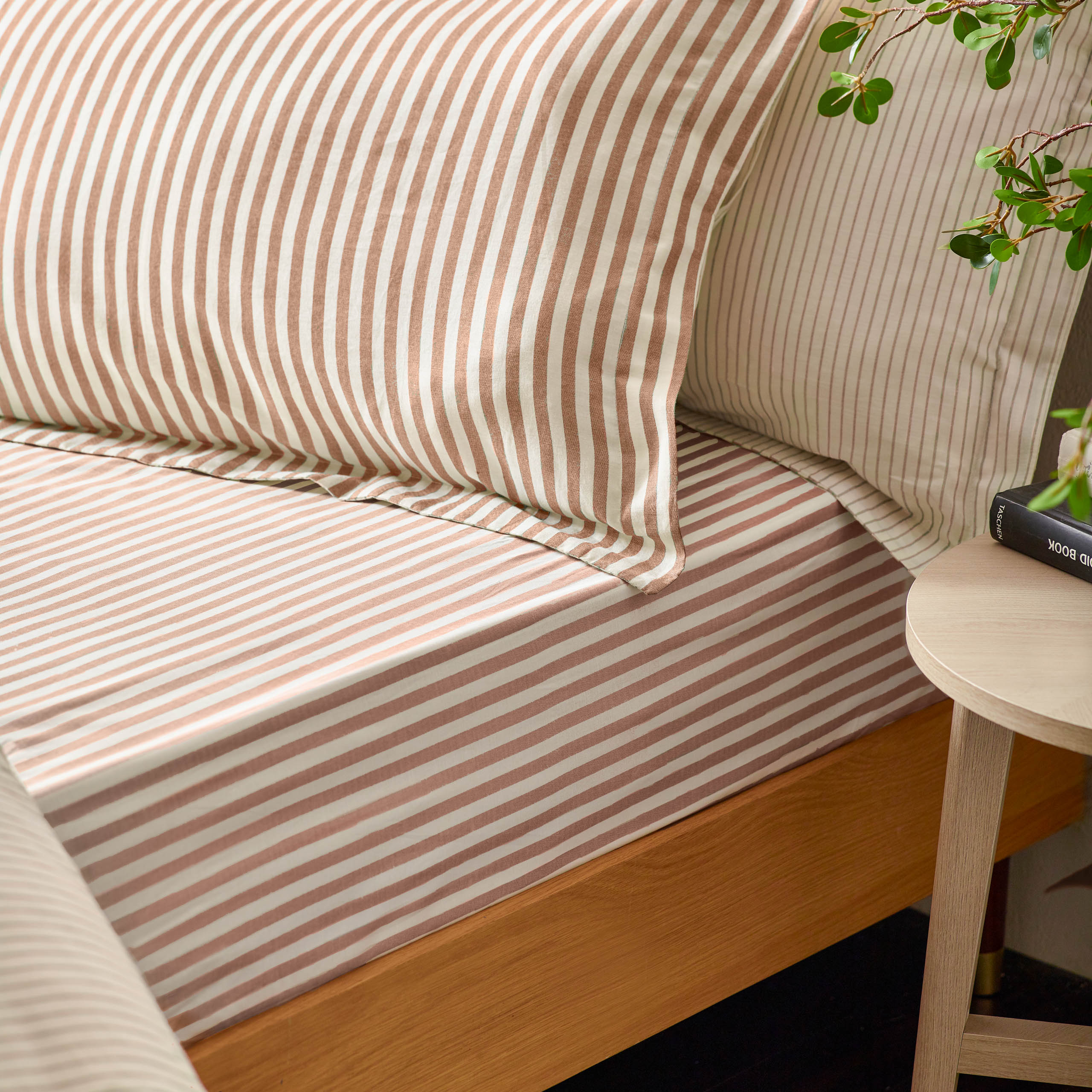 Hebden 100% Cotton Striped Fitted Bed Sheet