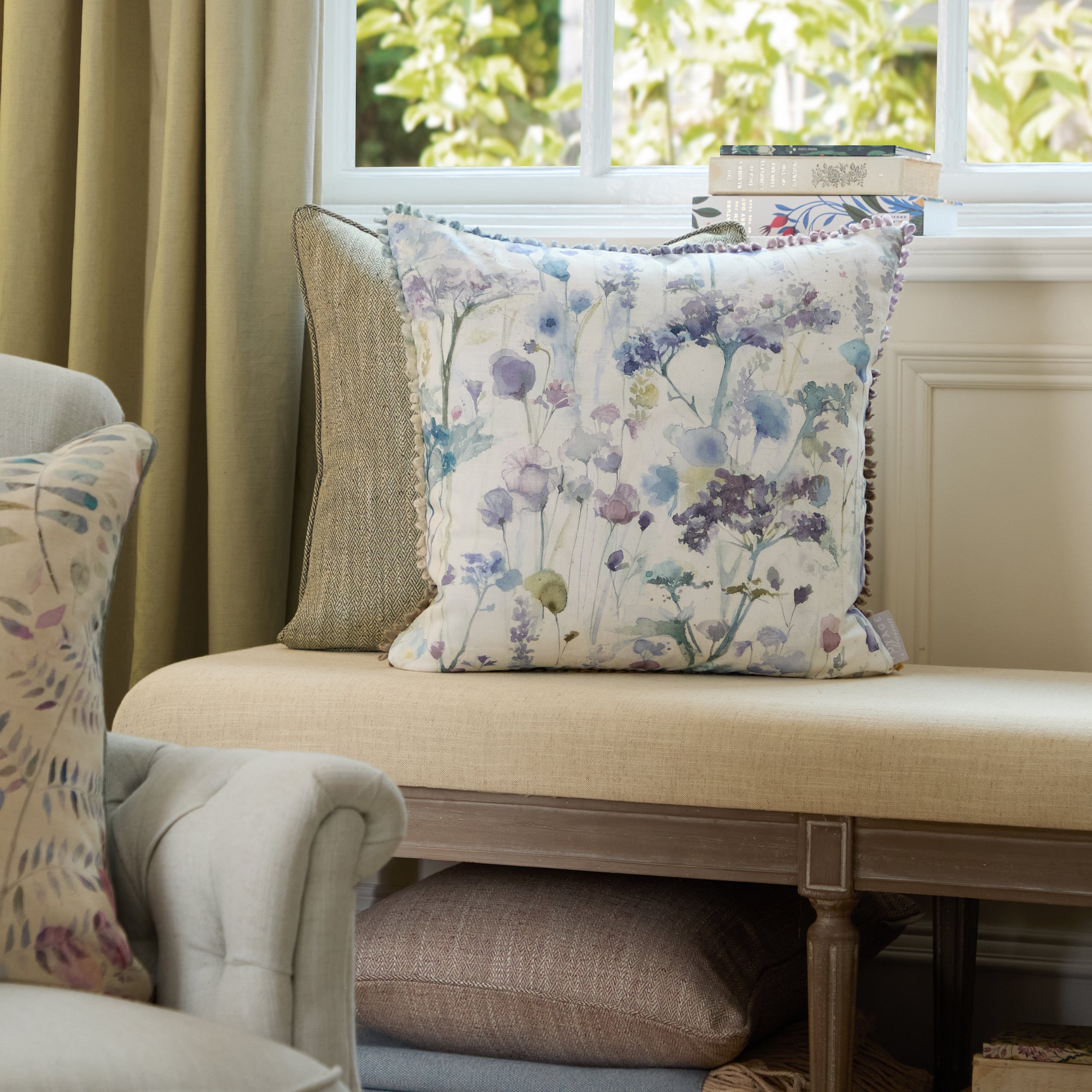 Ilinizas Printed Square Cushion