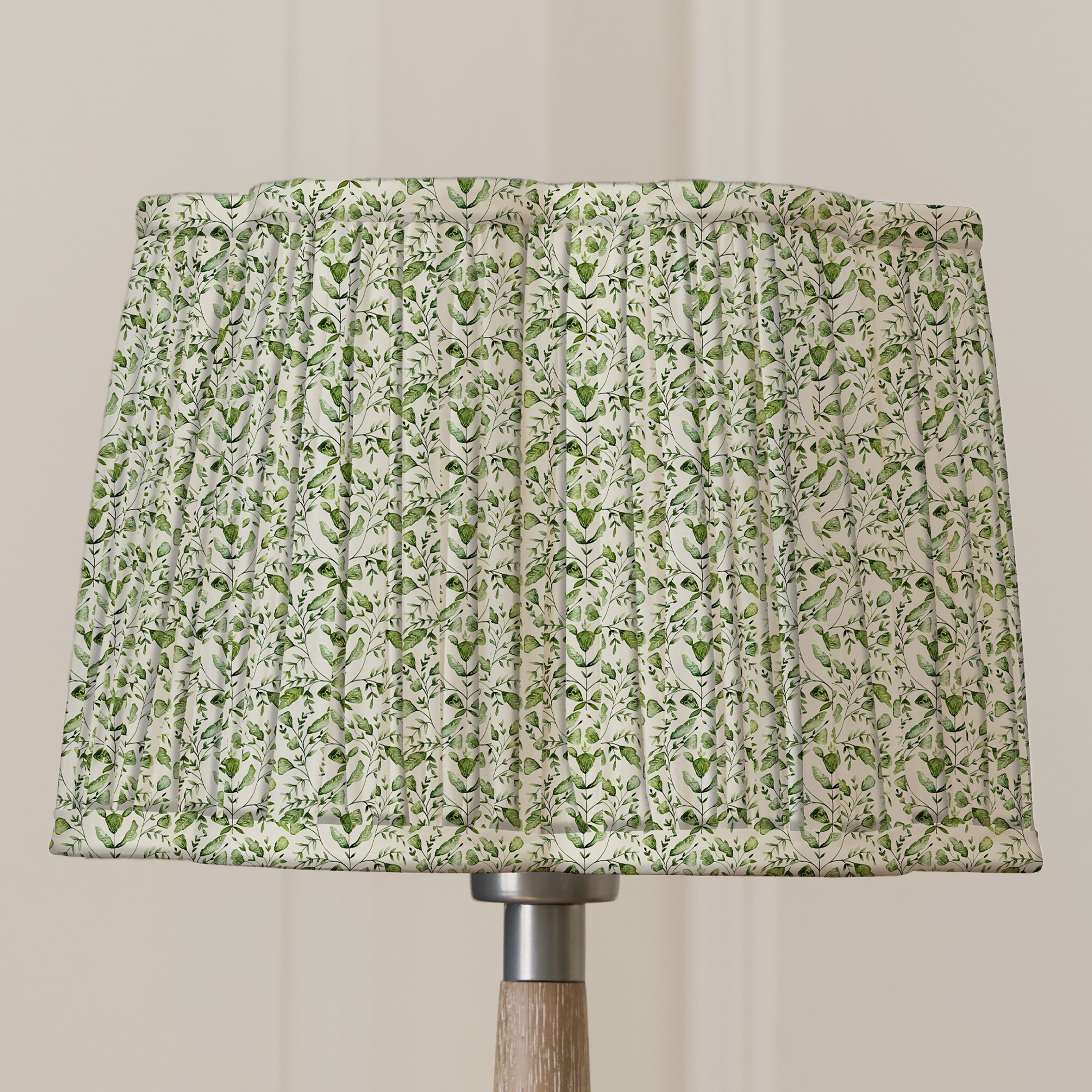 Juna Pleated Scalloped Lamp Shade