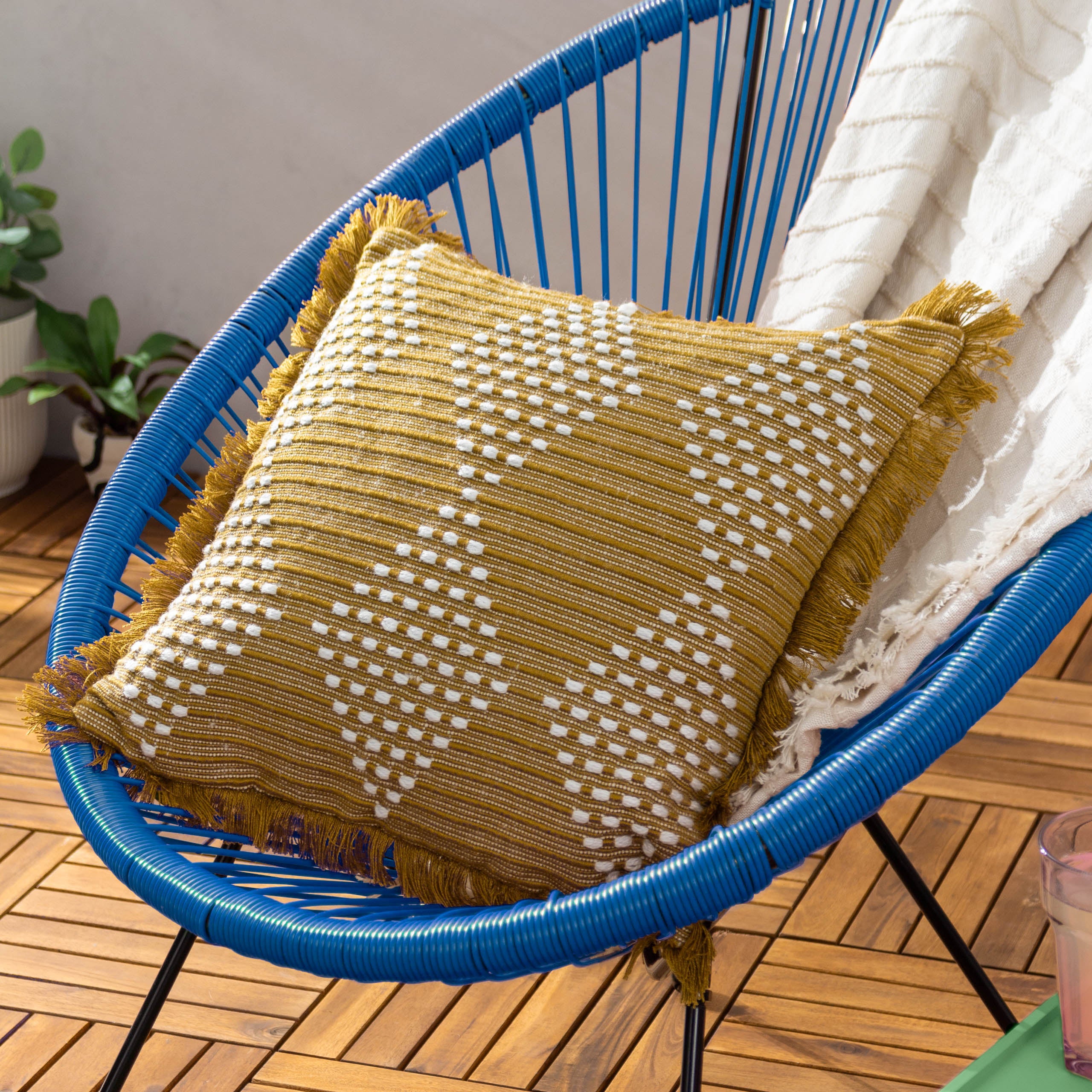 Kadie Outdoor/Indoor Woven Cushion
