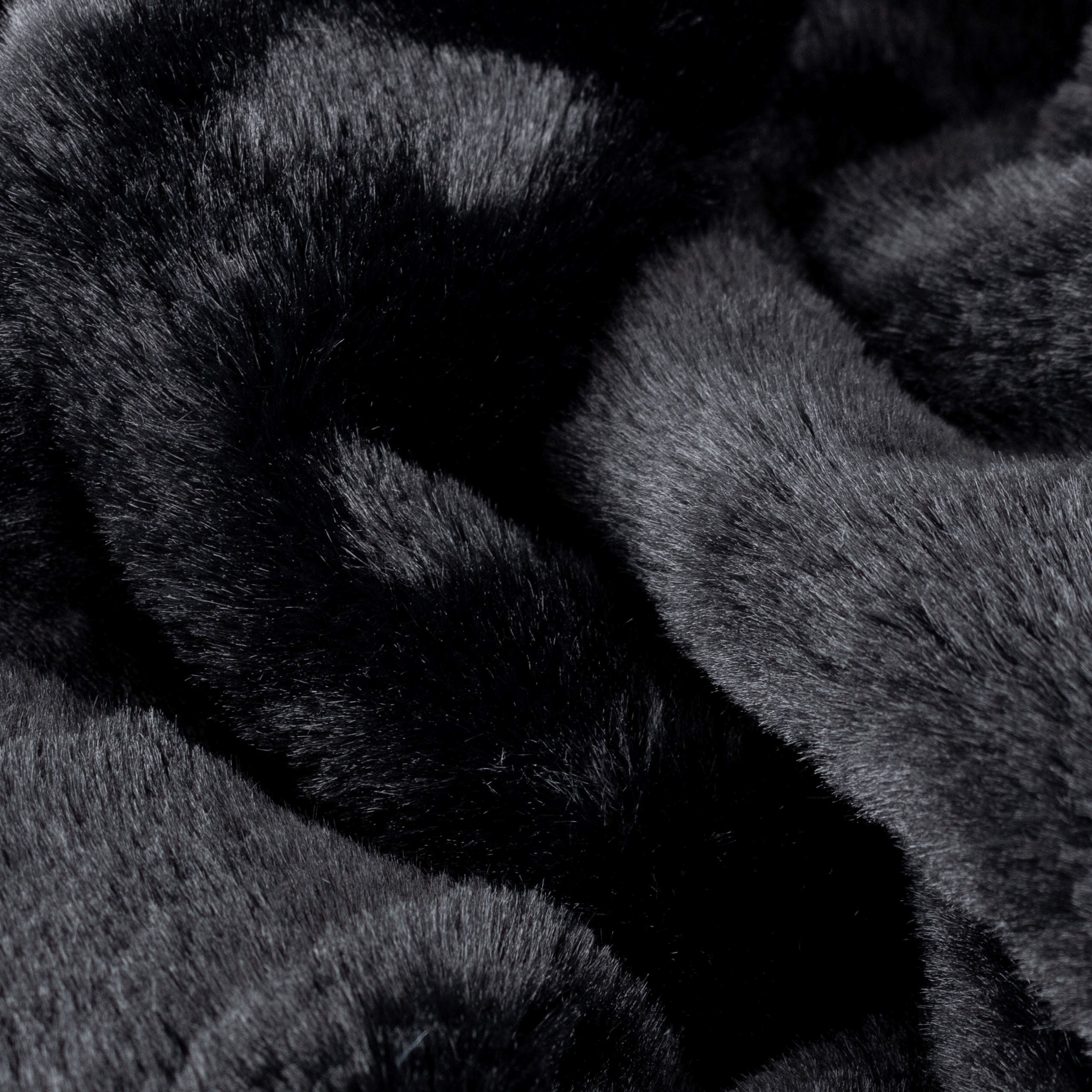 Kallu Double-Sided Faux-Fur Throw