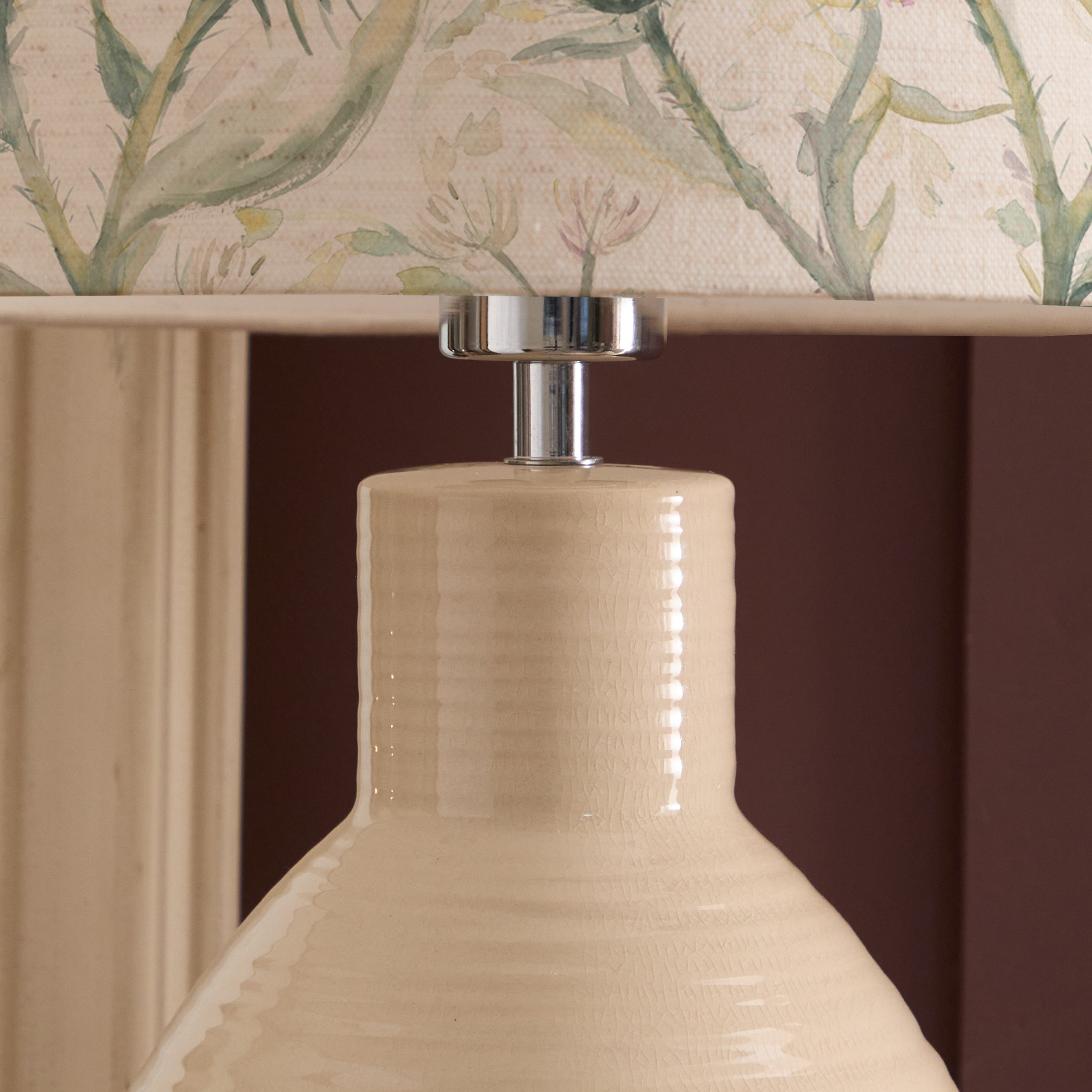 Thistle Glen Eva & Epona Complete Table Lamp