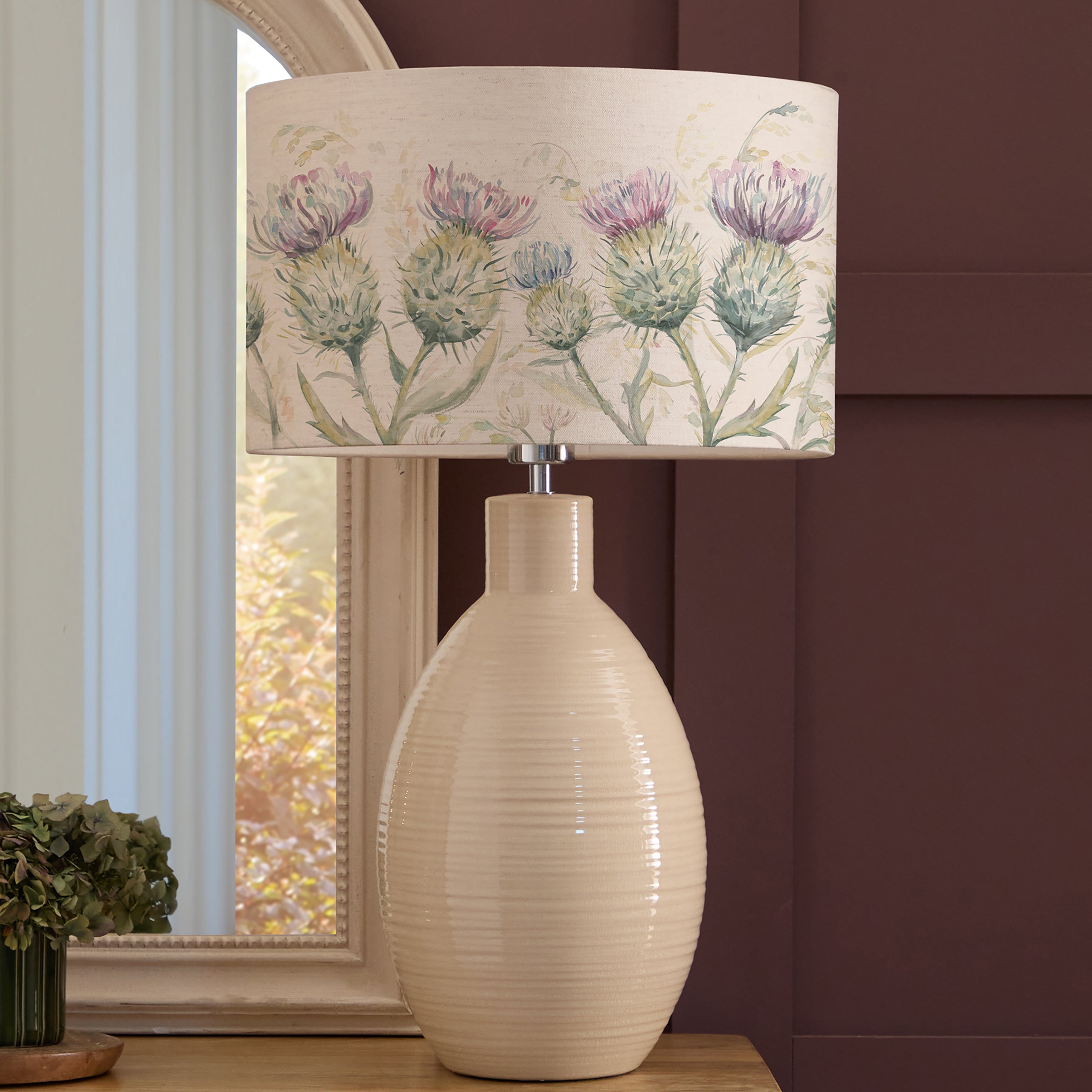 Thistle Glen Eva & Epona Complete Table Lamp