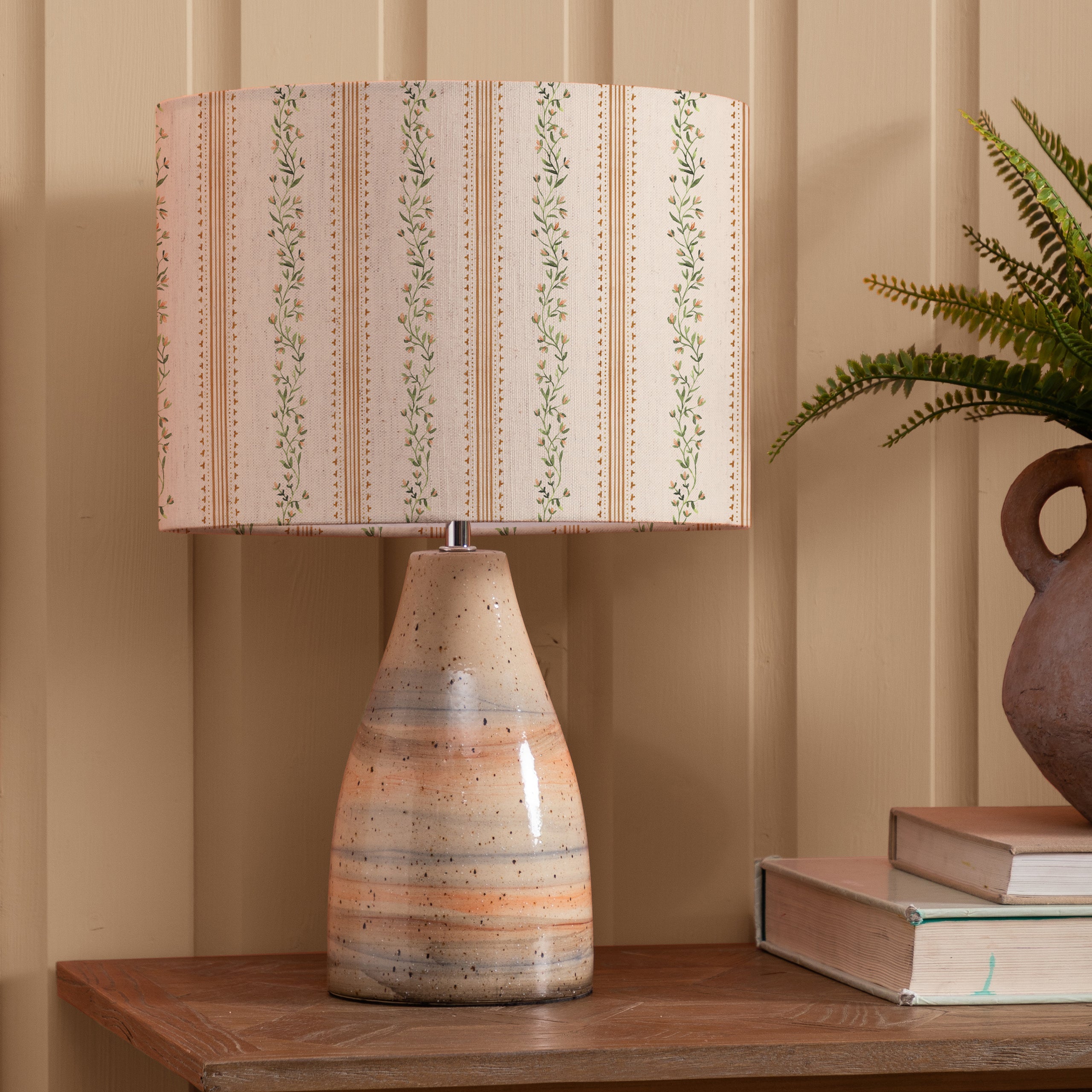 Primavera Eva & Japura Complete Table Lamp