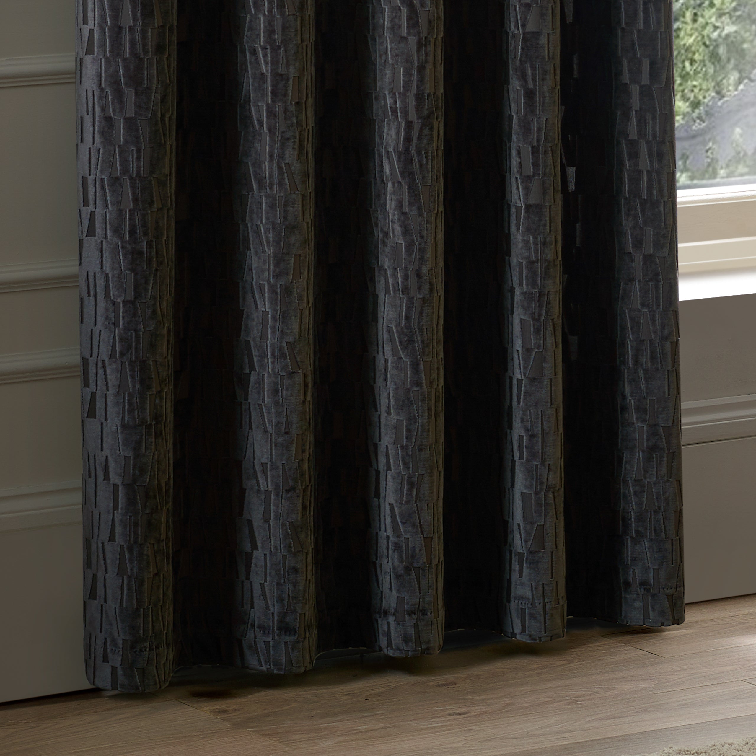 Manhattan Velvet Room Darkening Eyelet Curtains