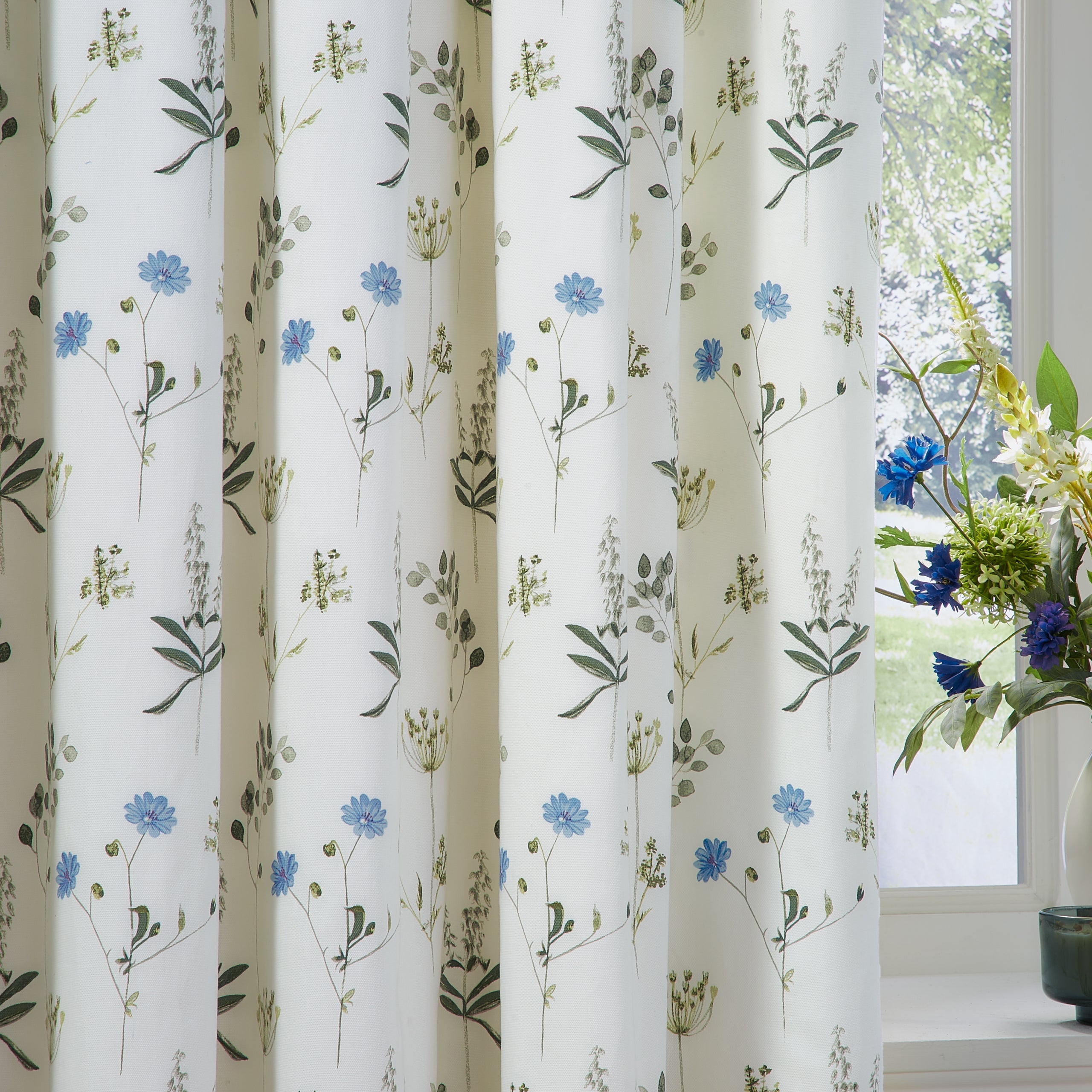 Meadow Floral 100% Cotton Lined Pencil Pleat Curtains