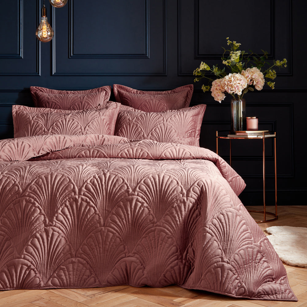 Palmeria Quilted Velvet Duvet Cover Set