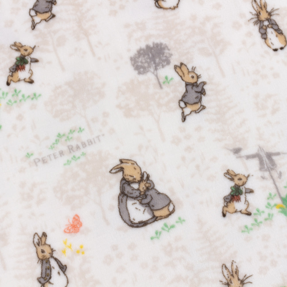 Classic Peter Rabbit™ Throw