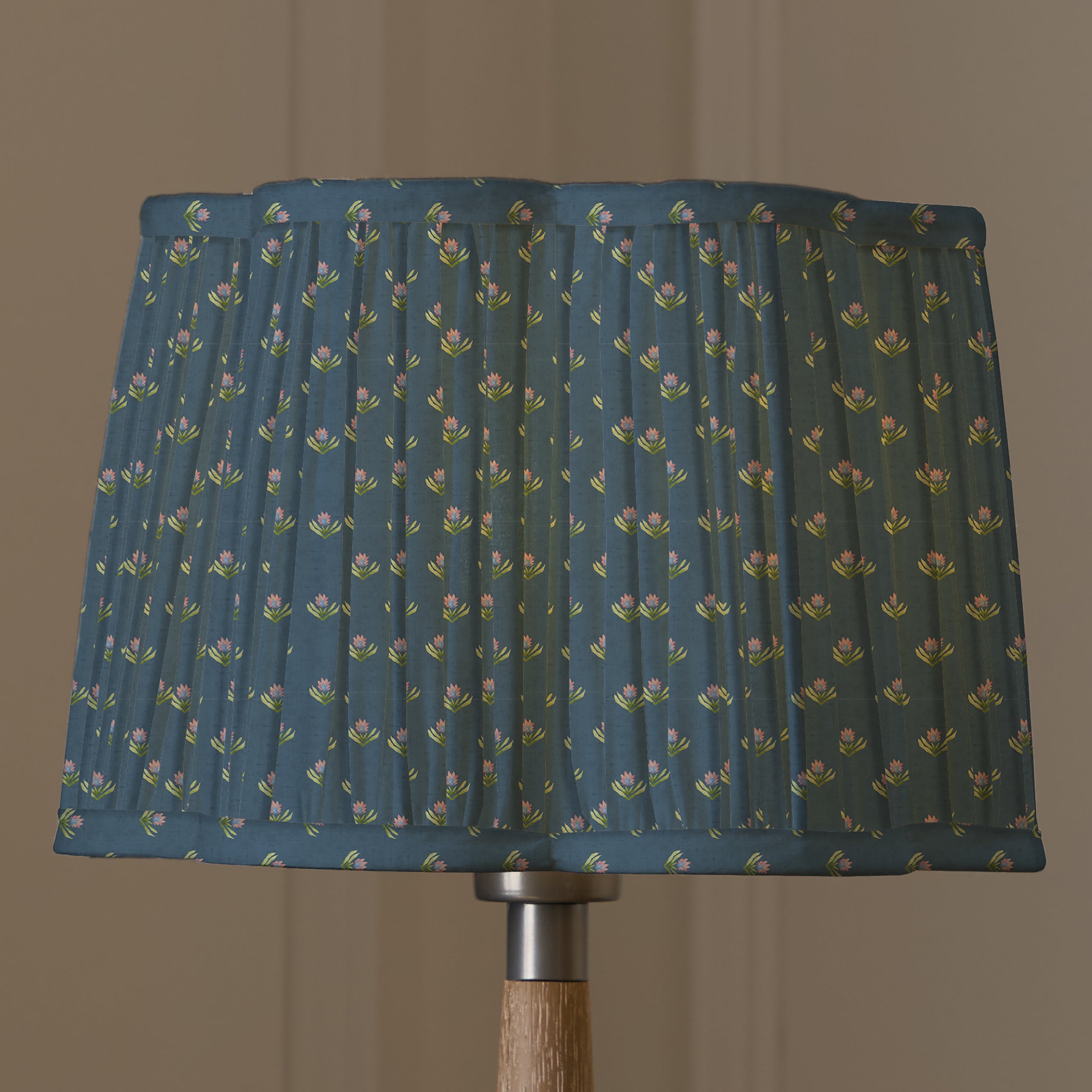Raja Pleated Scalloped Lamp Shade