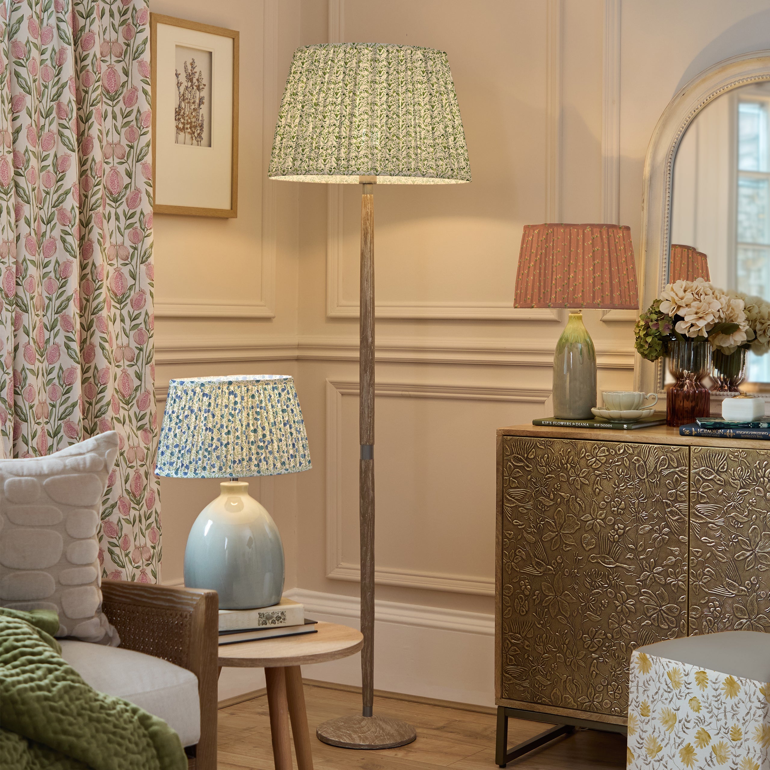 Raja Pleated Scalloped Lamp Shade