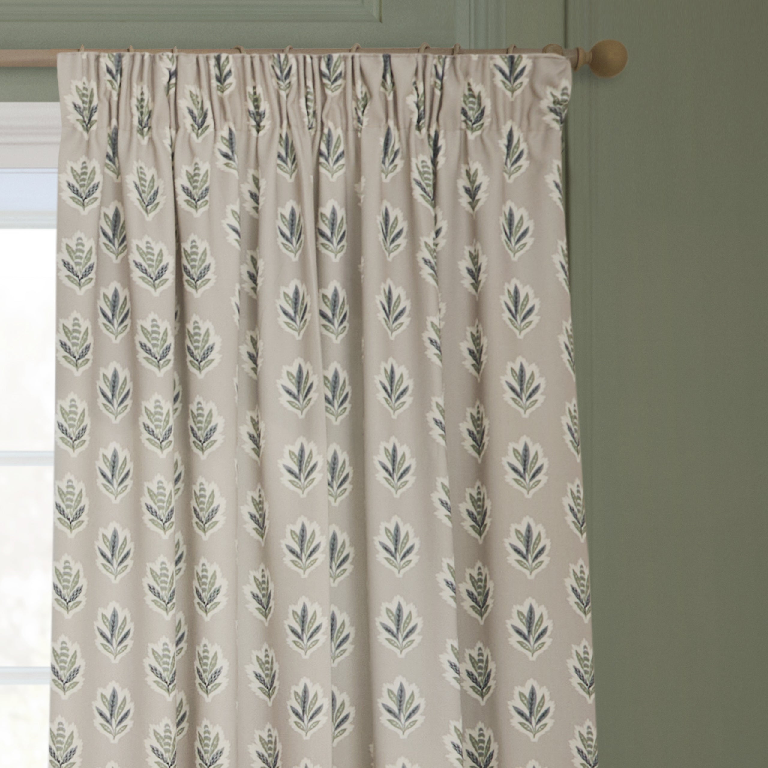Sessile Leaf Motif Pencil Pleat Curtains