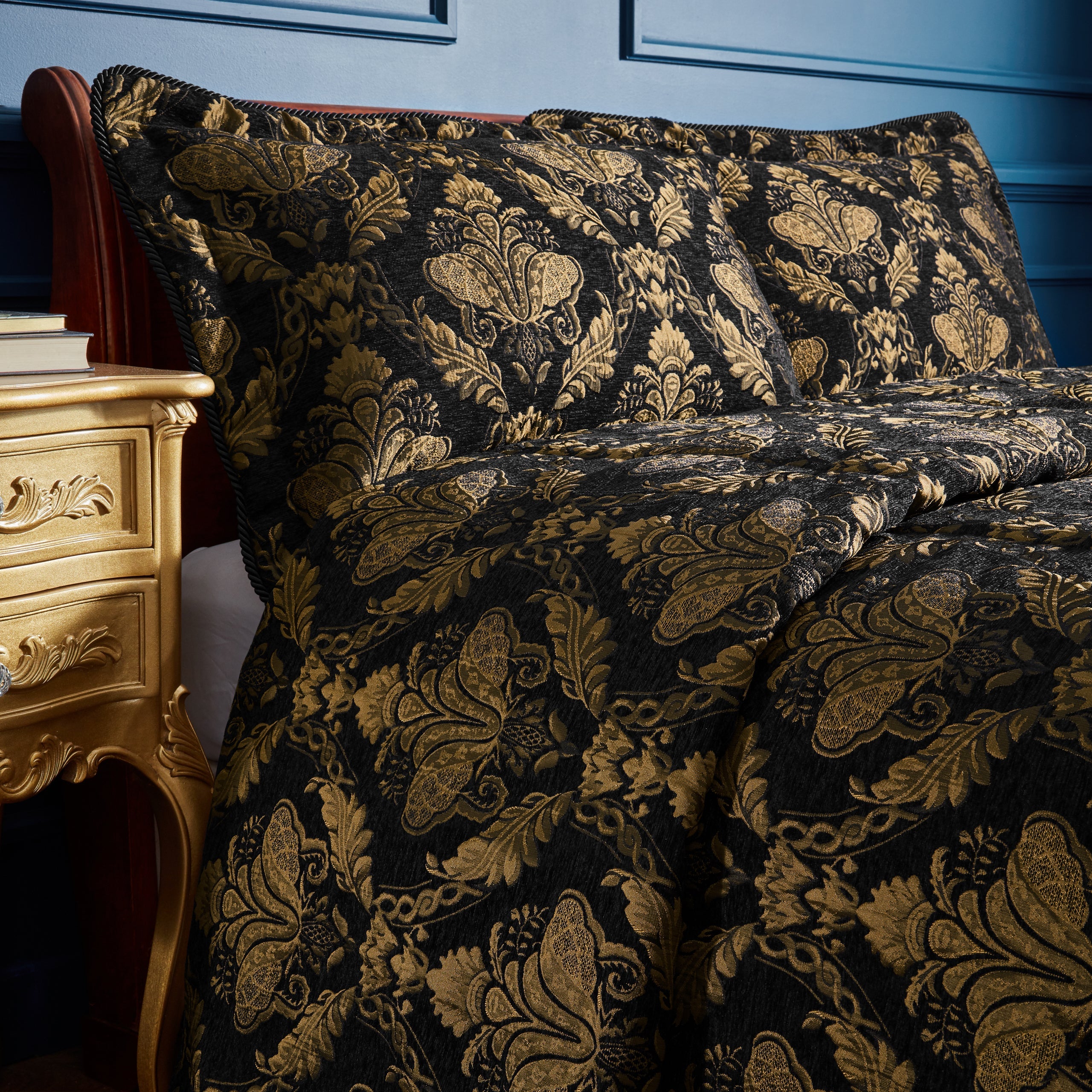Shiraz Jacquard Chenille Bedspread
