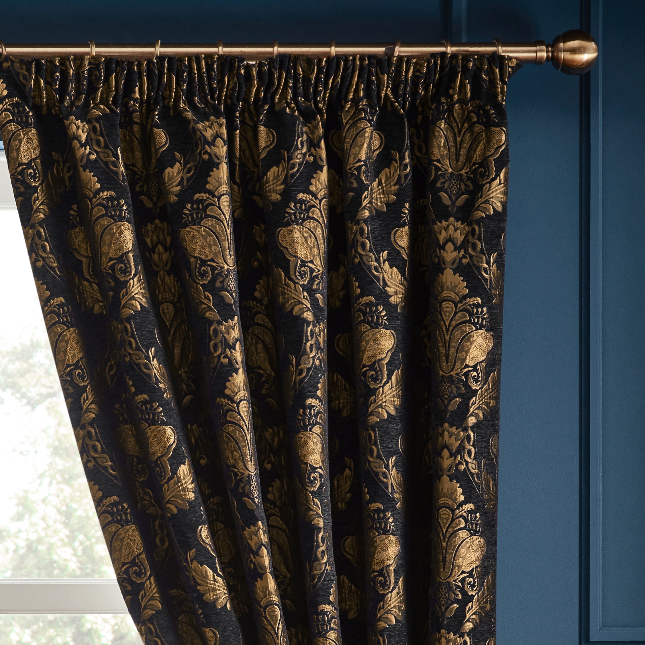 Shiraz Traditional Jacquard Pencil Pleat Curtains