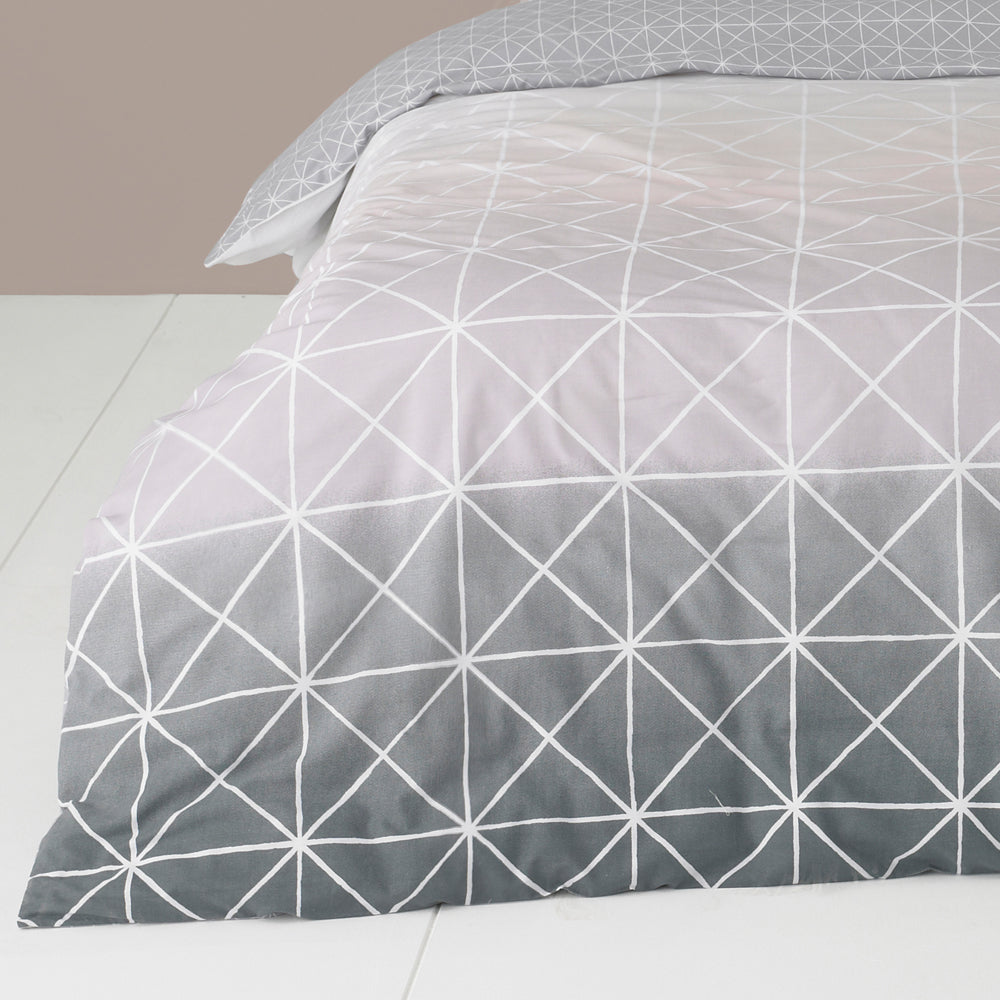 Spectrum Geometric Gradient Duvet Cover Set