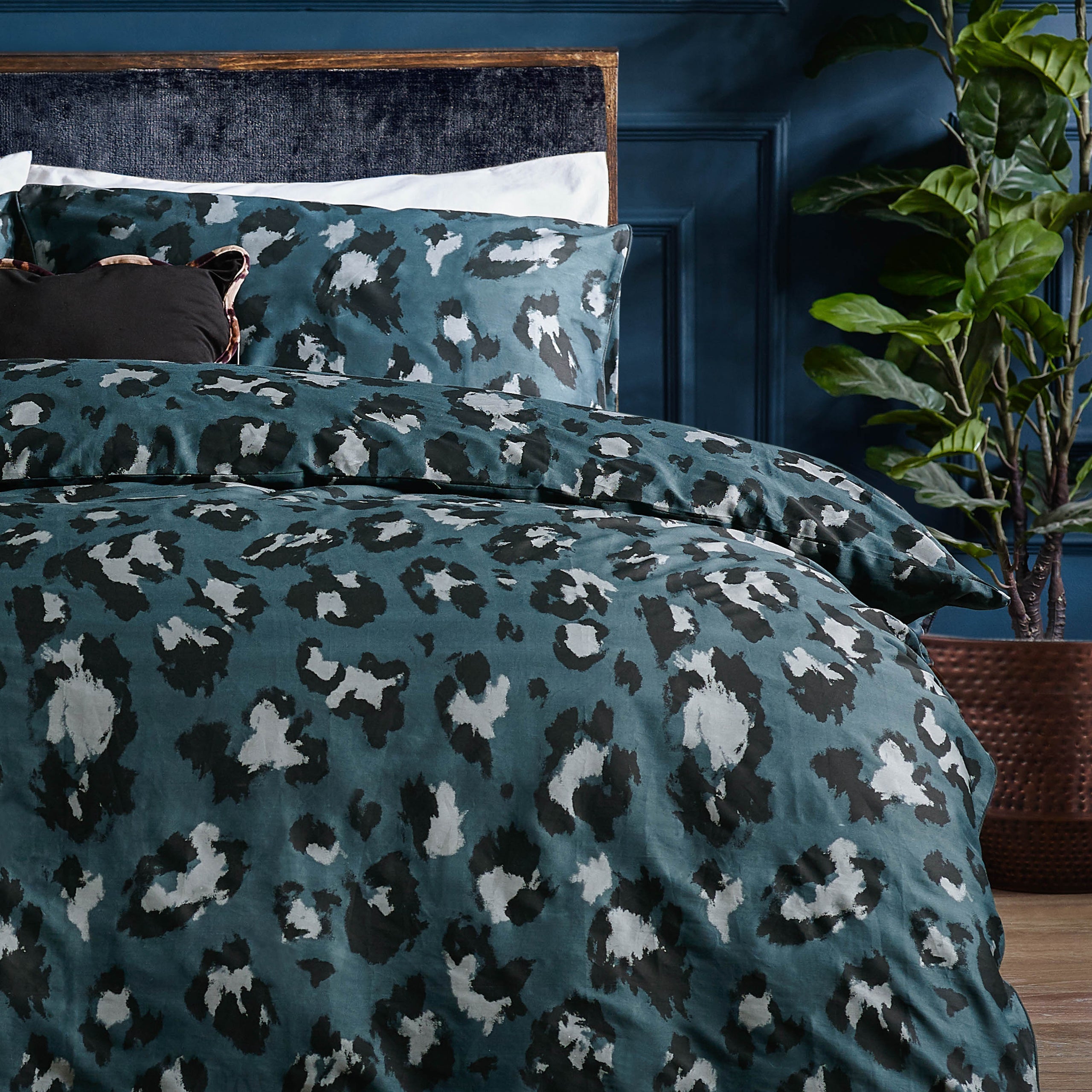 True Leopard Printed Duvet Cover Set