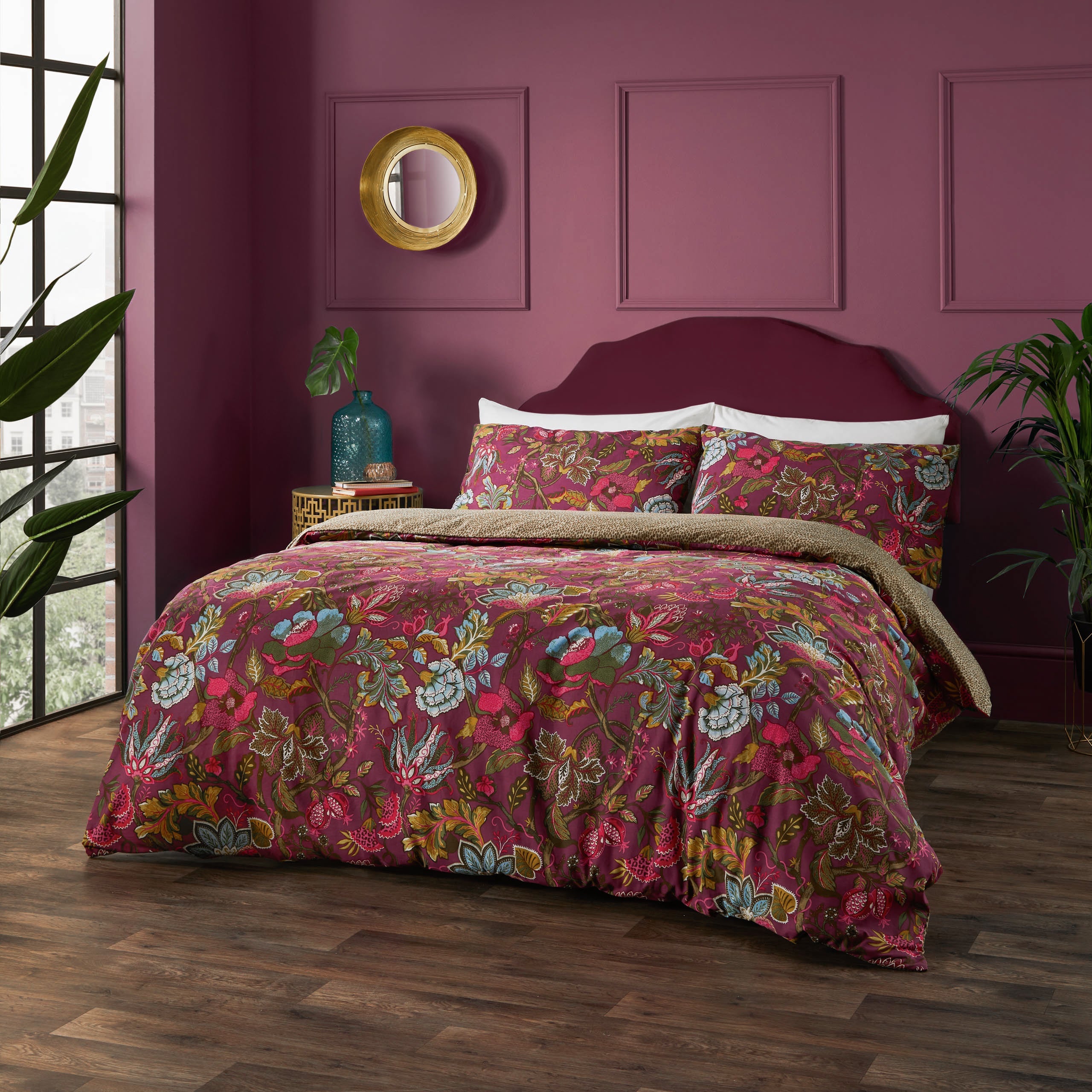 Viranai Exotic Floral Duvet Cover Set