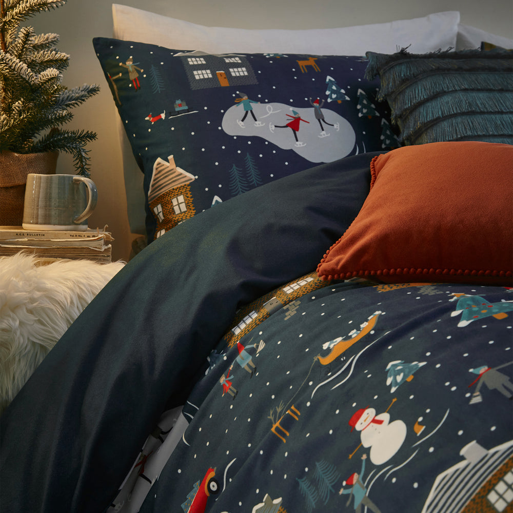 Winter Pines Pyjama Fleece Christmas Duvet Cover Set