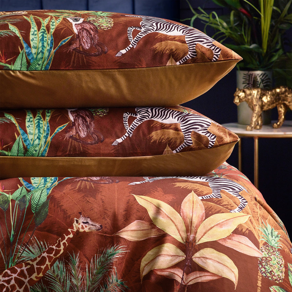 Aranya Exotic Animal Velvet Duvet Cover Set
