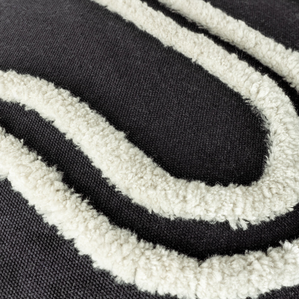 Archie Tufted Cushion