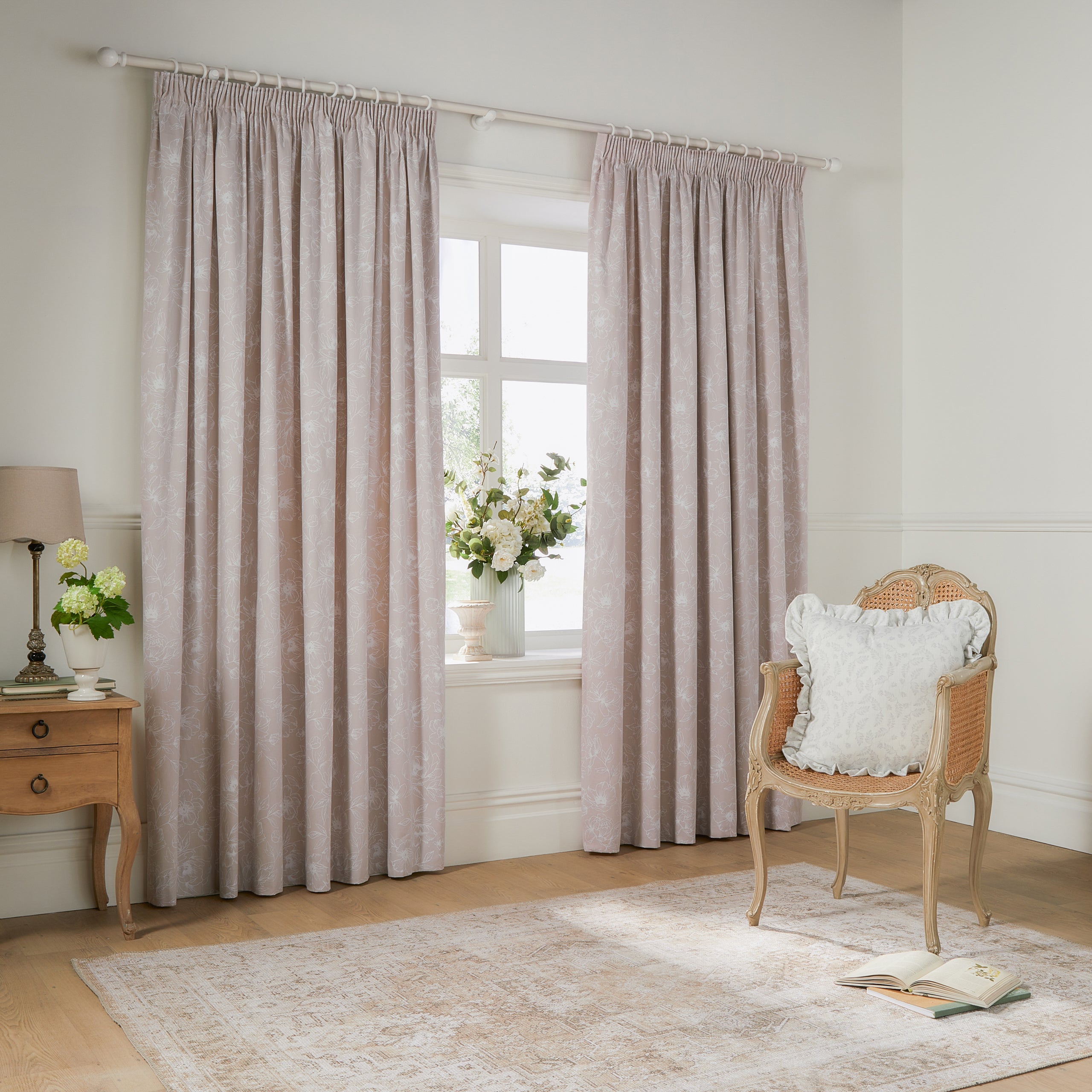 Bella Floral 100% Cotton Lined Pencil Pleat Curtains