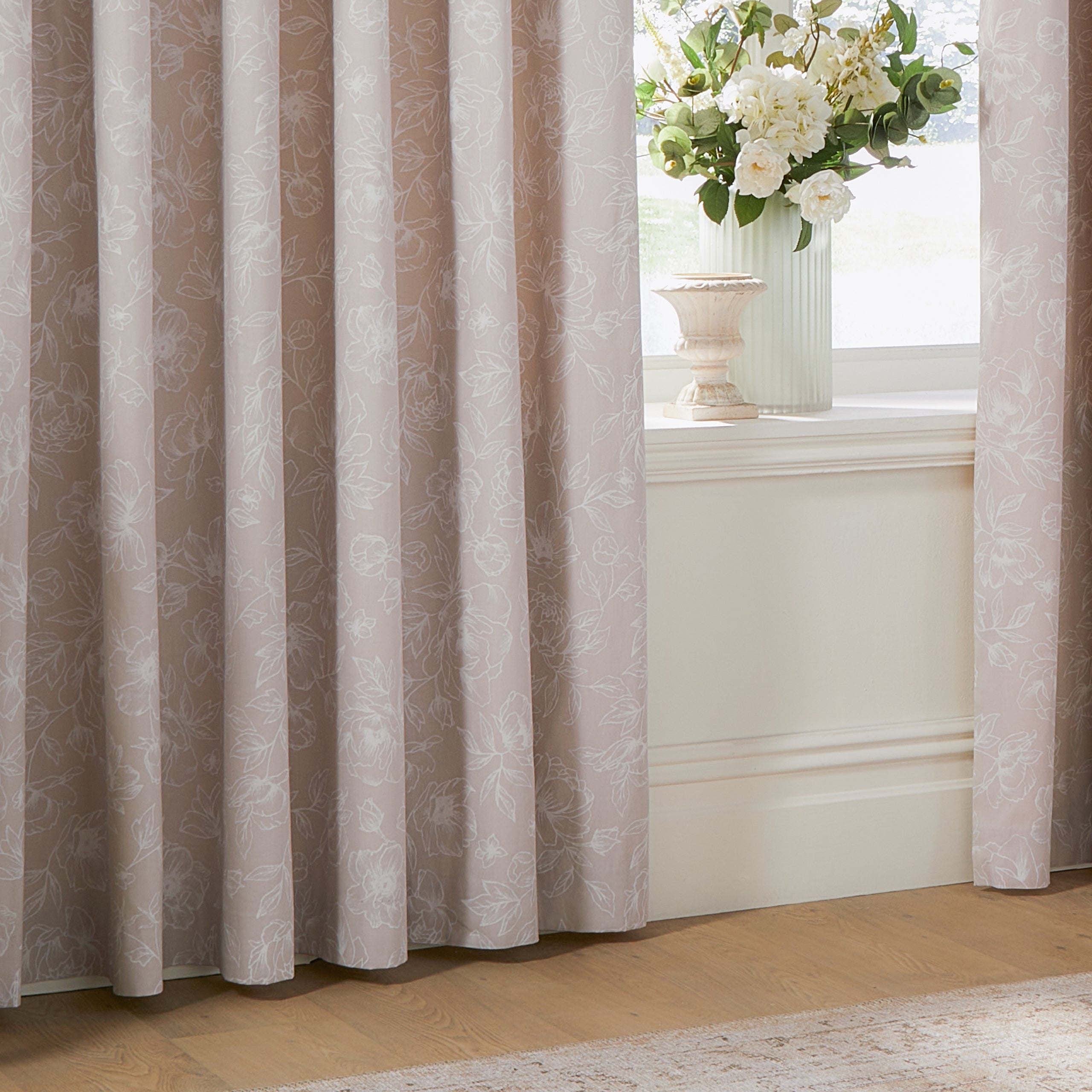 Bella Floral 100% Cotton Lined Eyelet Curtains