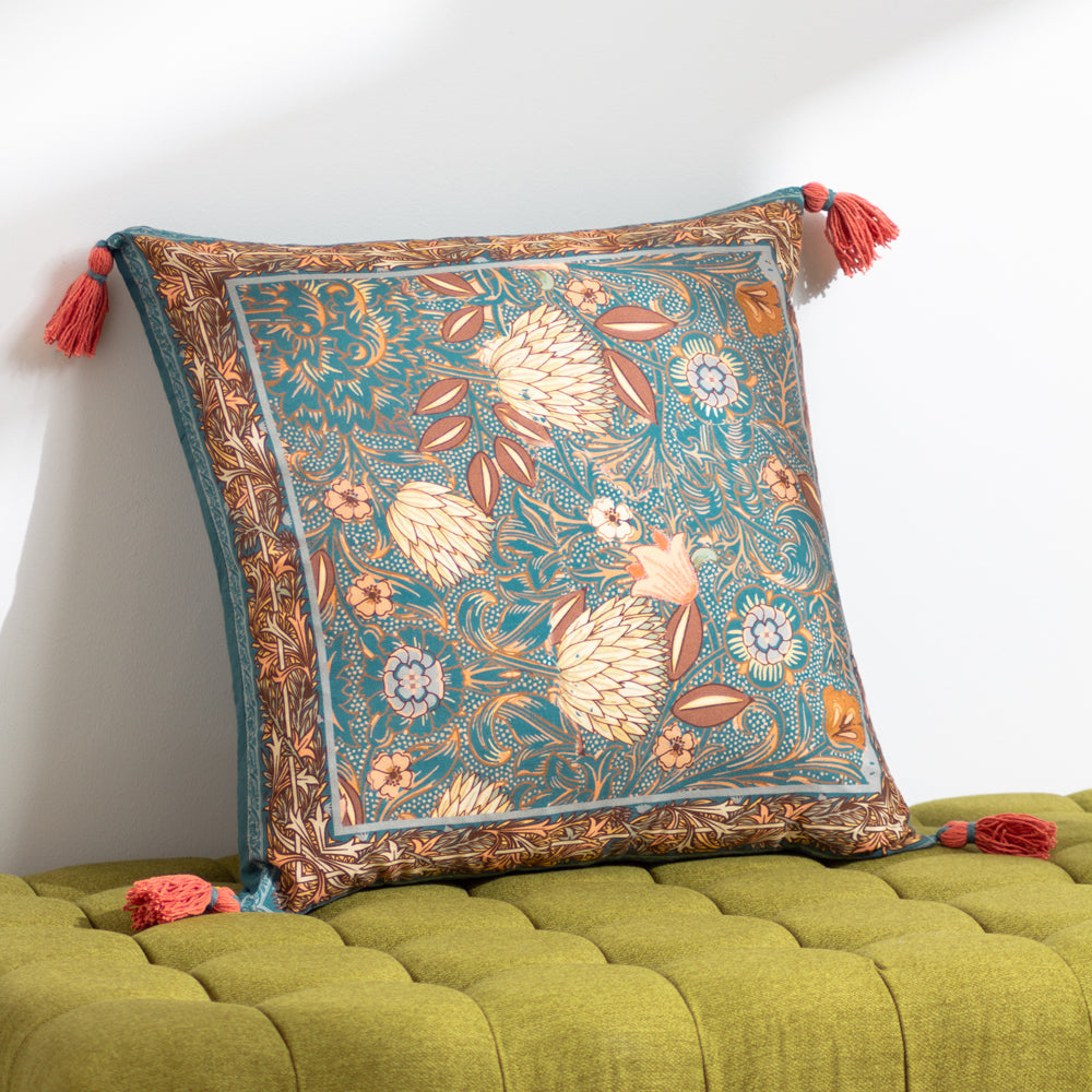 Bolais Cushion