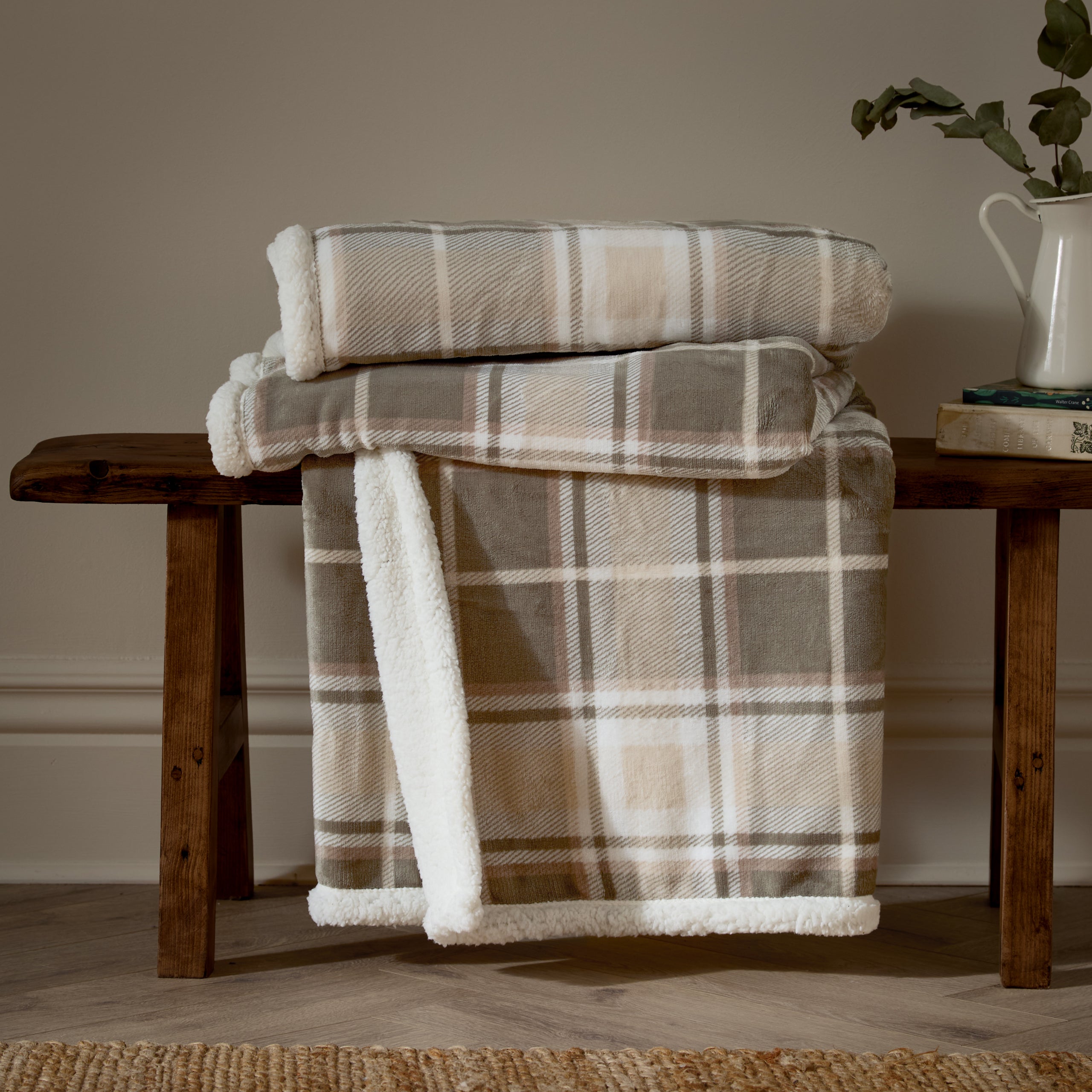 Braemar Check Sherpa Fleece Throw
