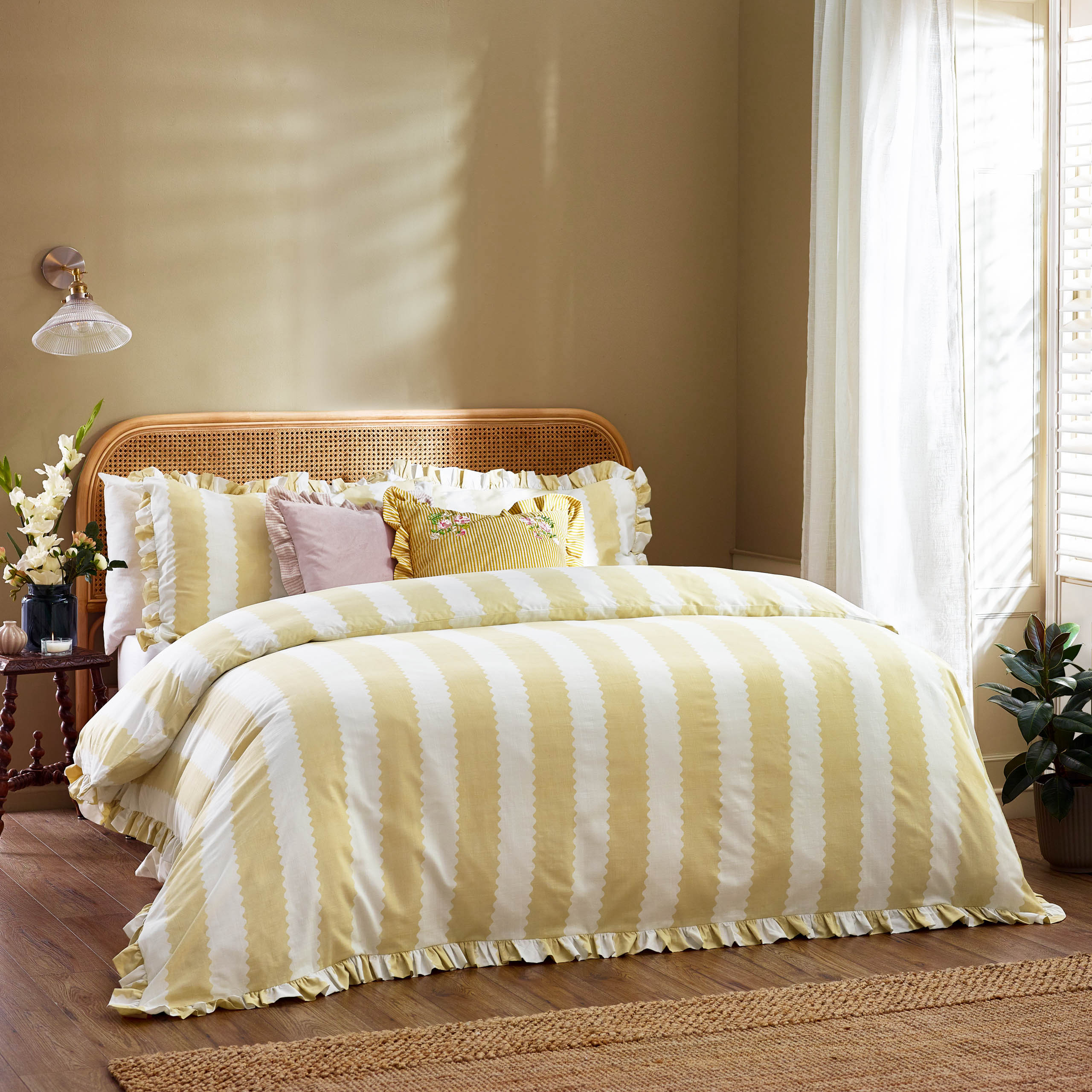 Birdie Stripe Ruffle Duvet Cover Set