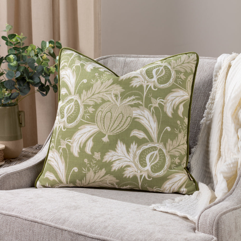 Chatsworth Heirloom Piped Cushion