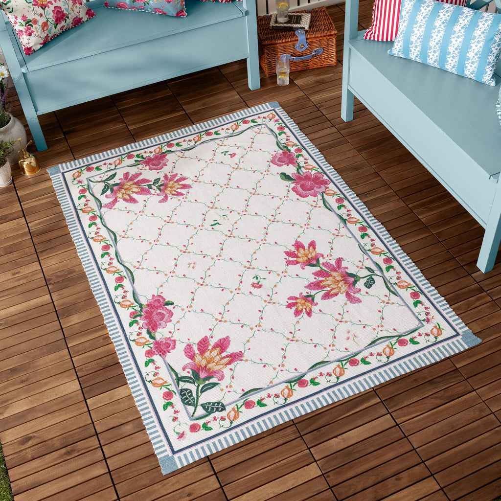 Claudia Floral Printed Indoor/Outdoor Outdoor Rug