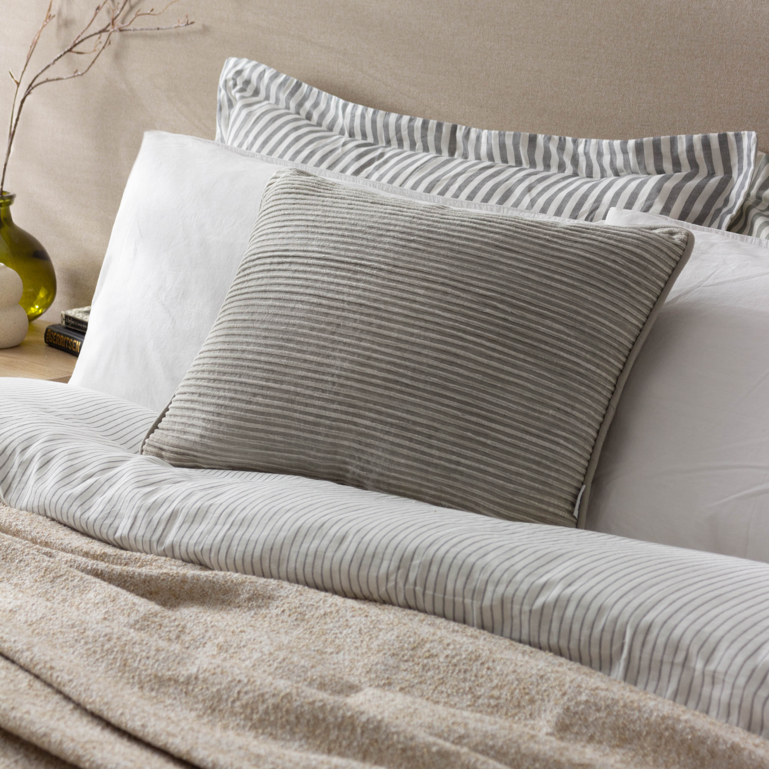 Cove Ribbed Cushion