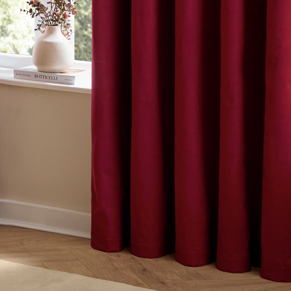 The Ultimate Velvet Room Darkening Eyelet Curtains