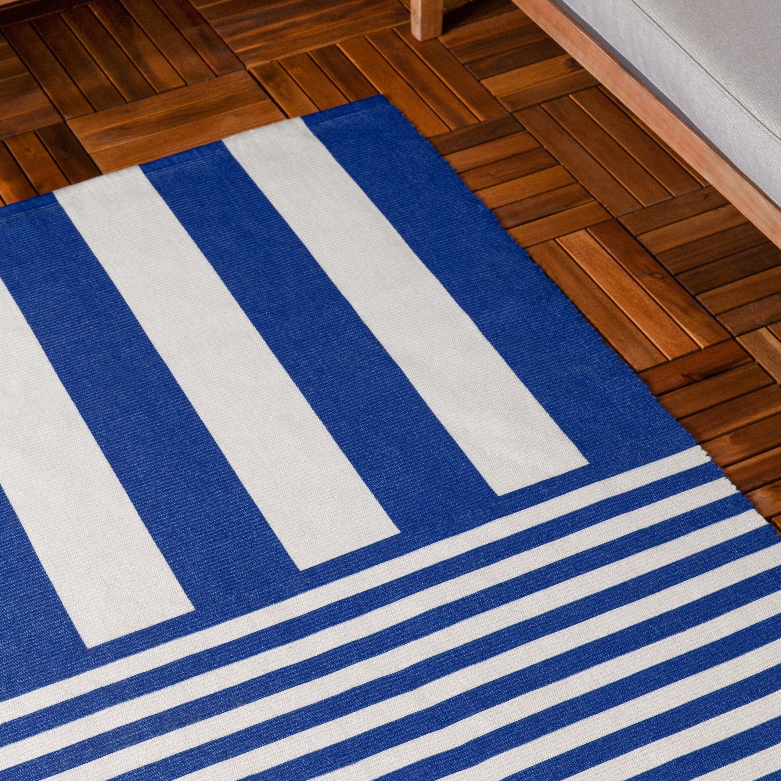 Deck Stripe Printed Indoor/Outdoor Outdoor Rug