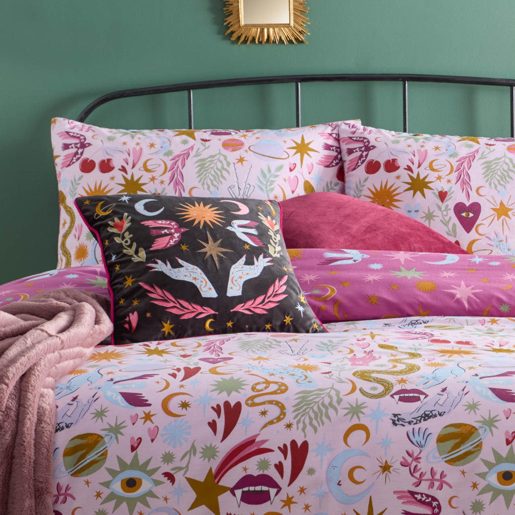 Enchanted Printed Reversible Duvet Cover Set