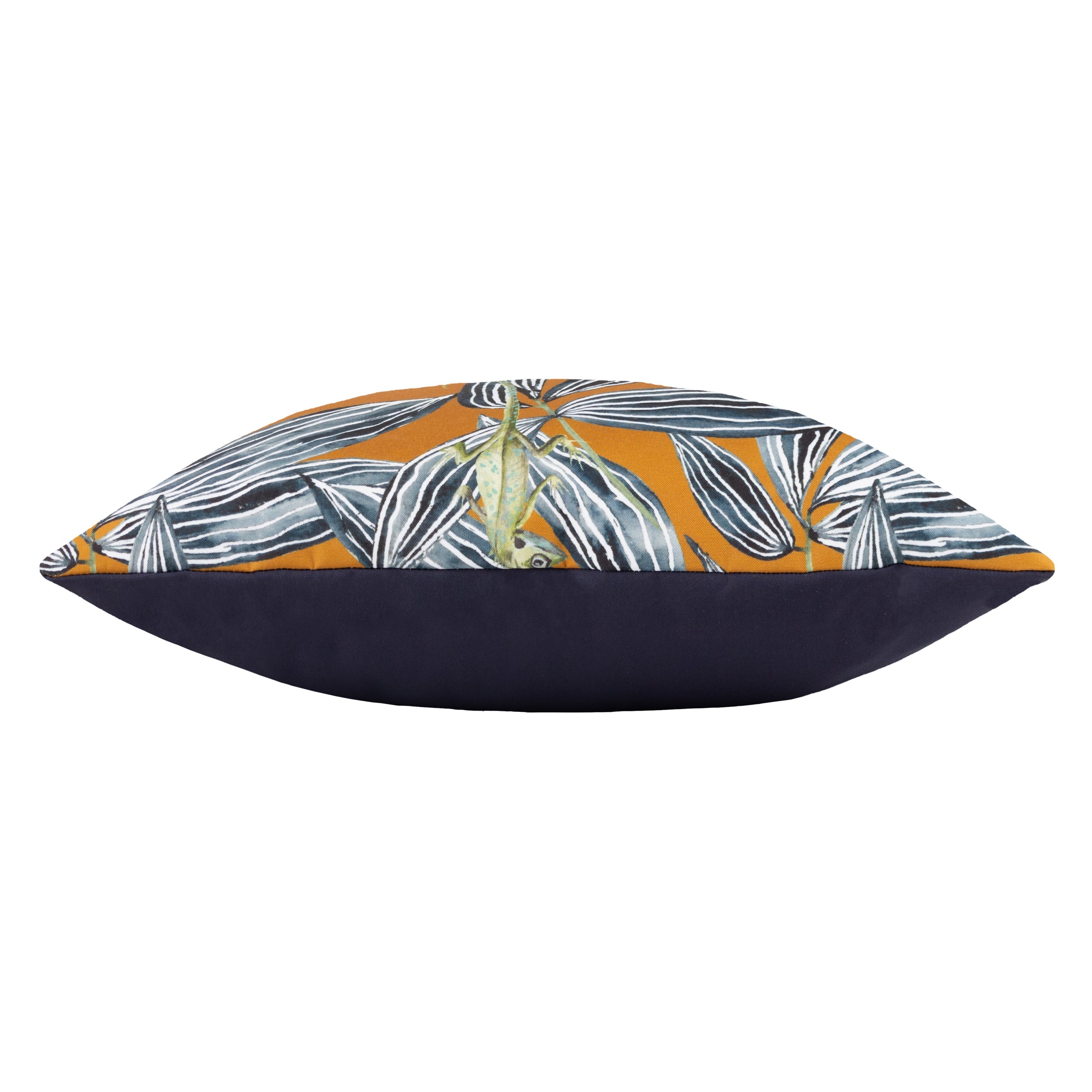 Ebon Wilds Zuri Outdoor Cushion