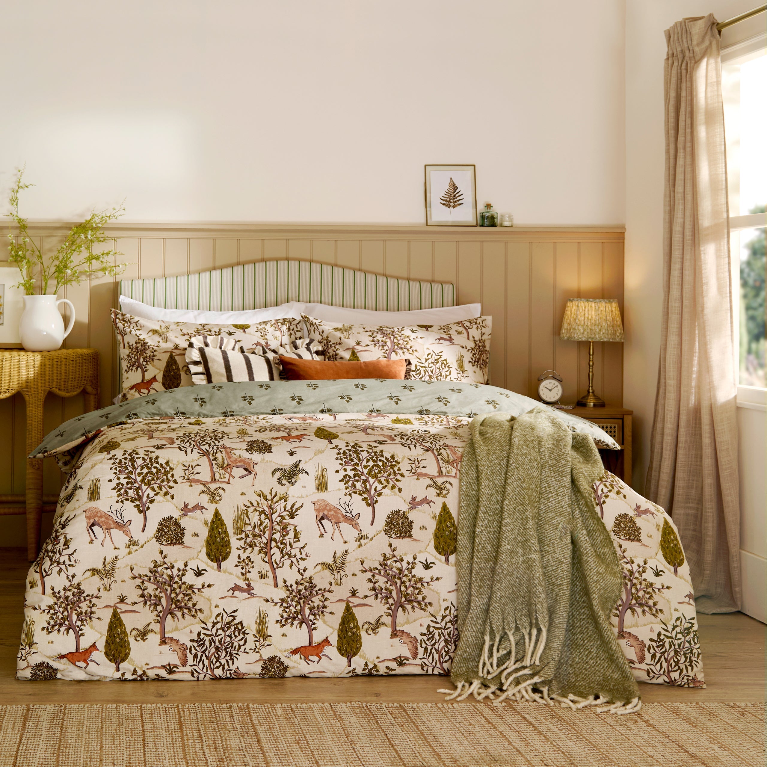 Fable Printed Reversible Duvet Cover Set