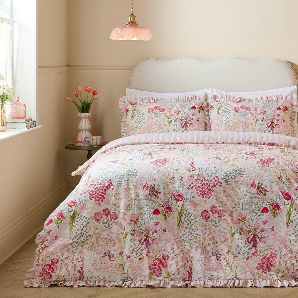 Gardenia Reversible Ruffle Duvet Cover Set