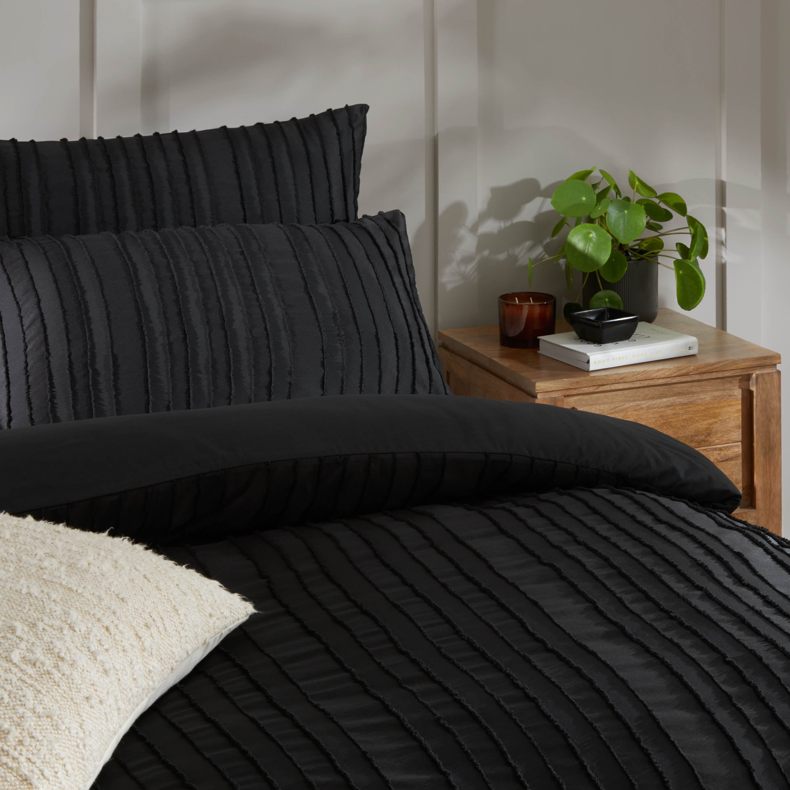 Harrison Stripe Tufted Soft Touch Duvet Cover Set