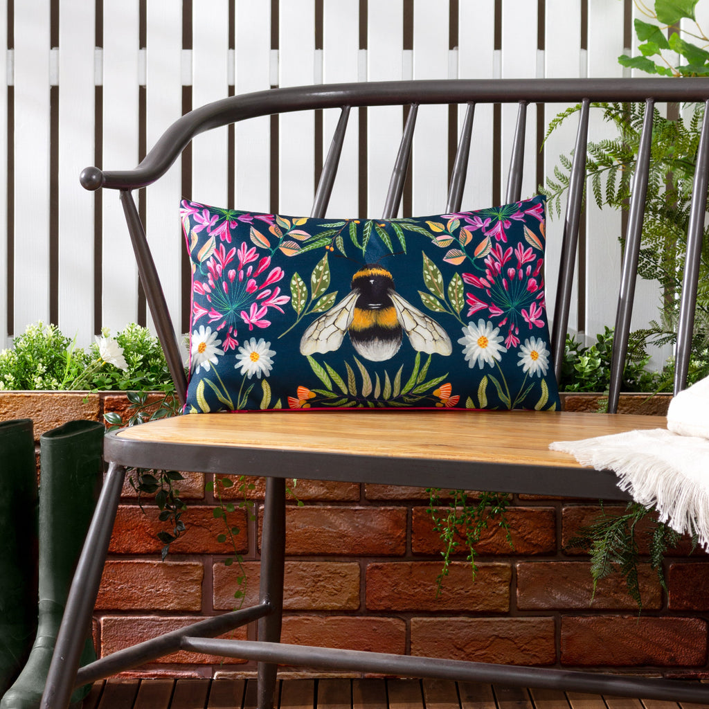 House of Bloom Zinnia Bee Rectangular Outdoor Cushion