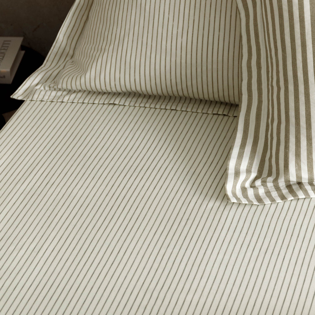 Hebden 100% Cotton Narrow Stripe Fitted Bed Sheet