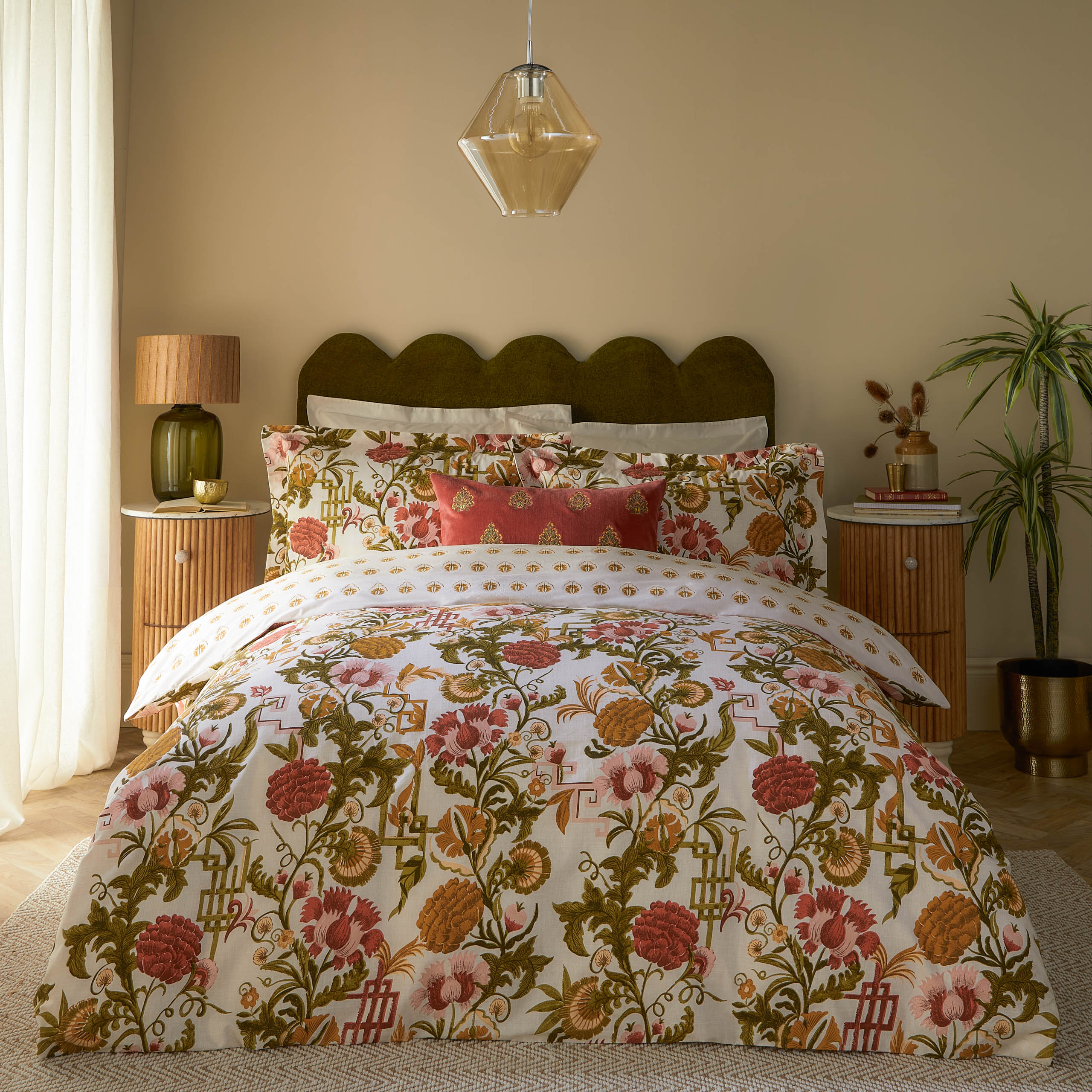 Ishana Reversible Floral Duvet Cover Set