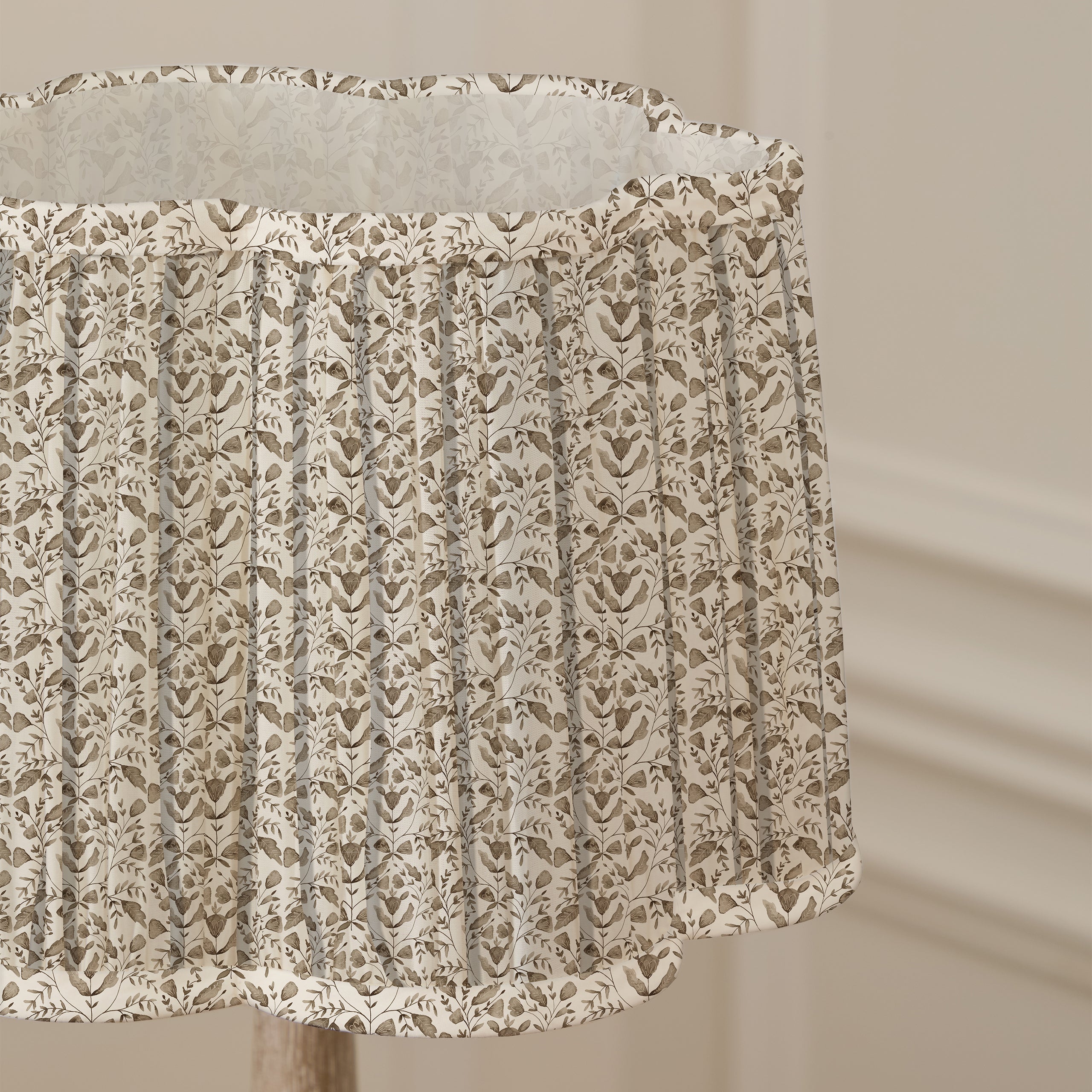 Juna Pleated Scalloped Lamp Shade