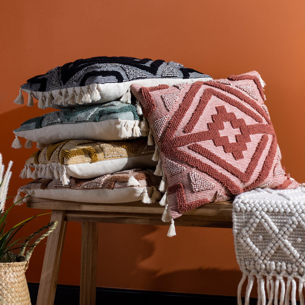 Kalai Tuft Tasselled Cushion