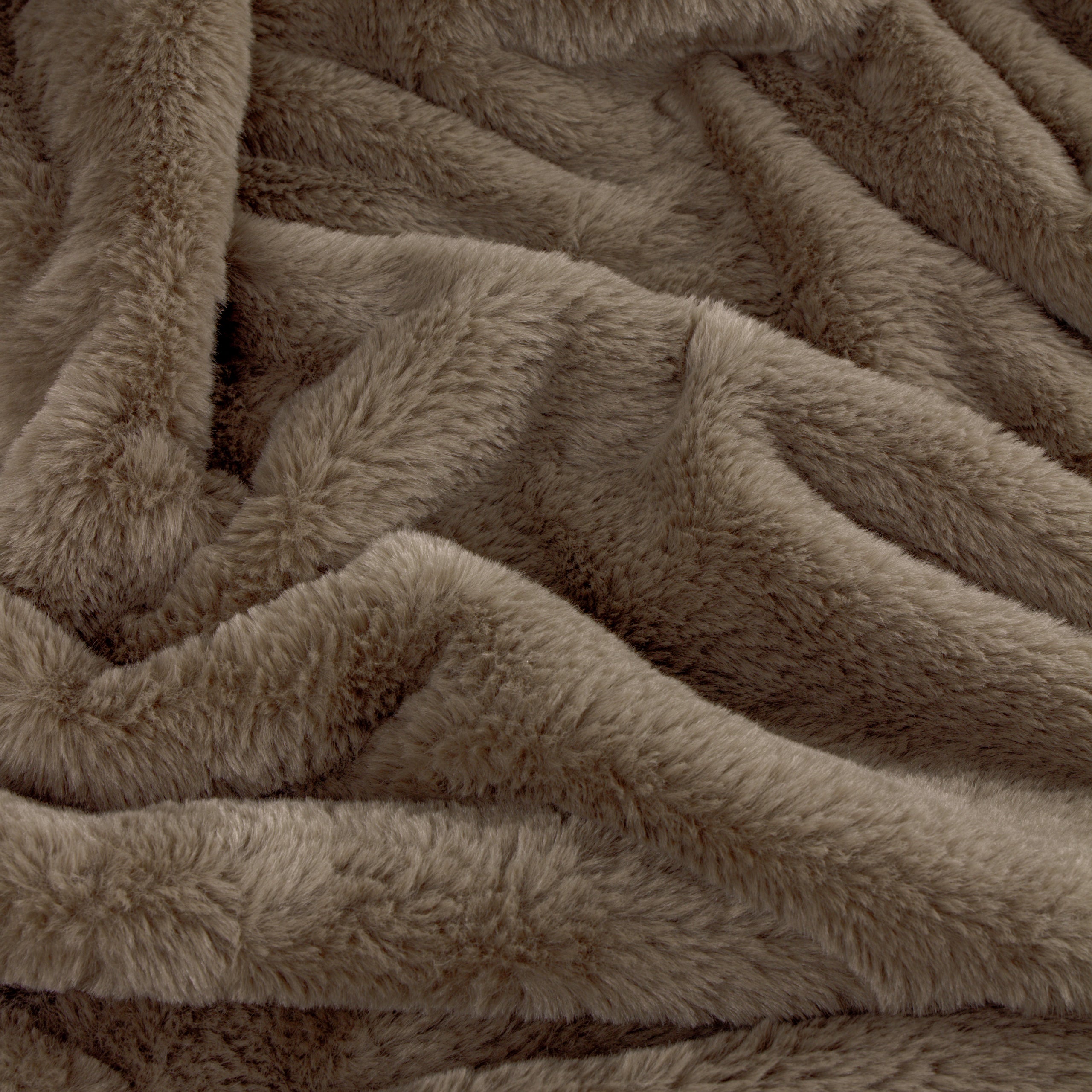 Kallu Double-Sided Faux-Fur Throw