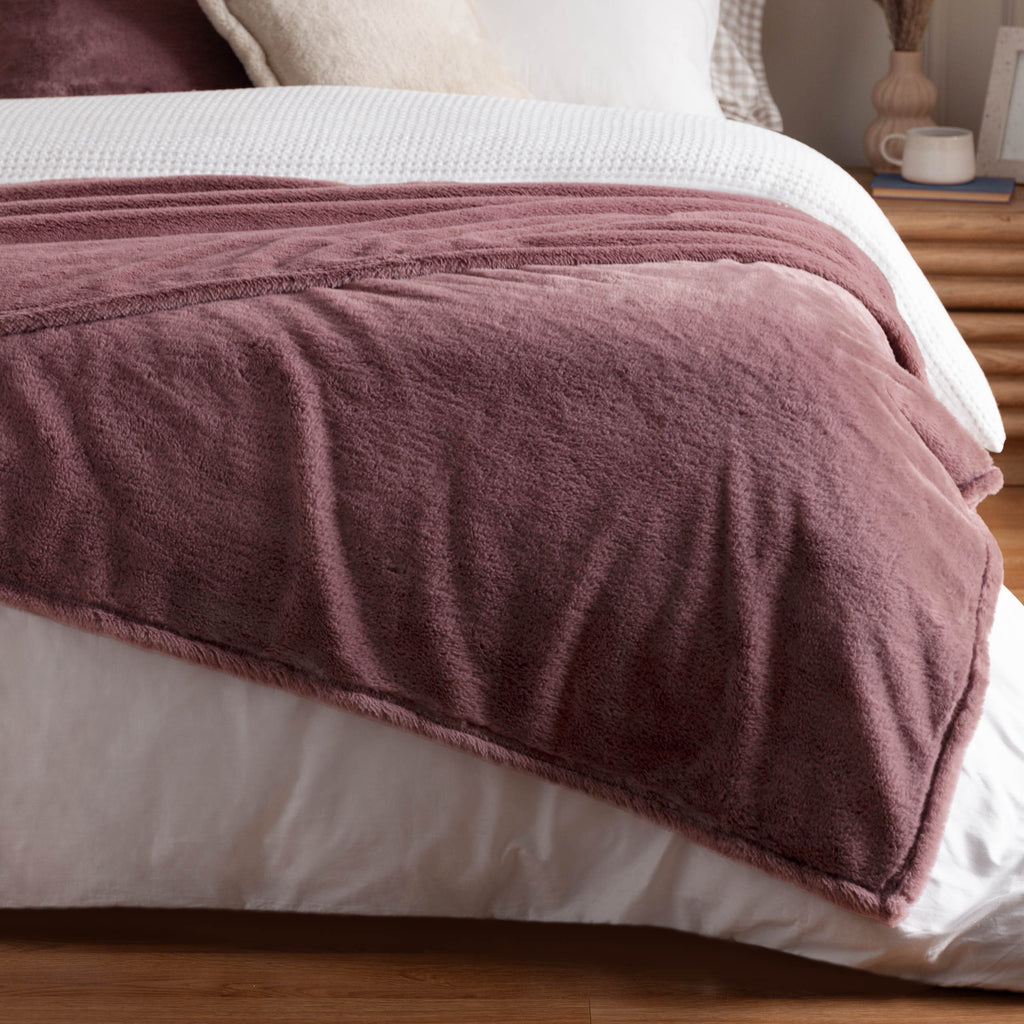 Kallu Double-Sided Faux-Fur Throw