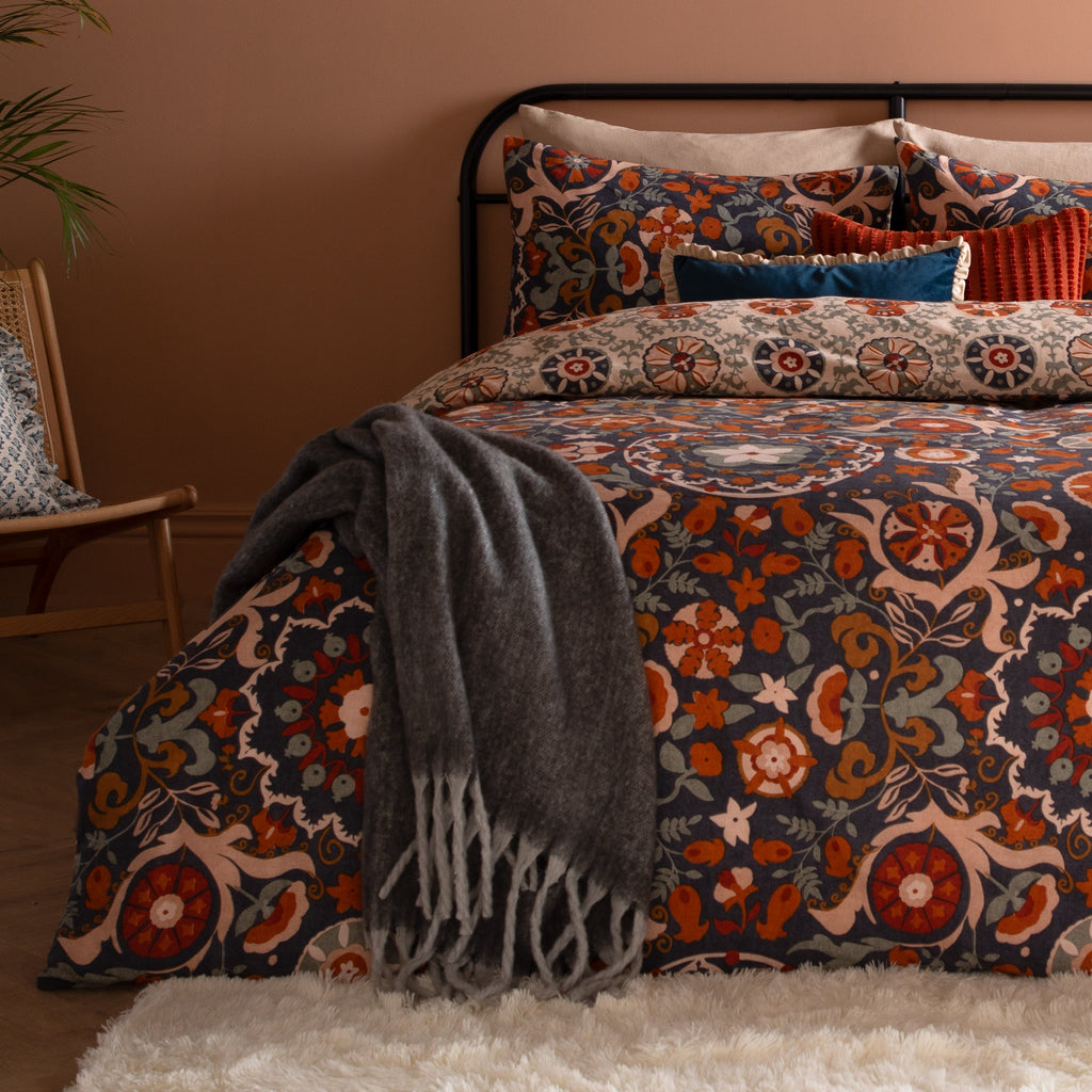Kinfolk Printed Reversible Duvet Cover Set